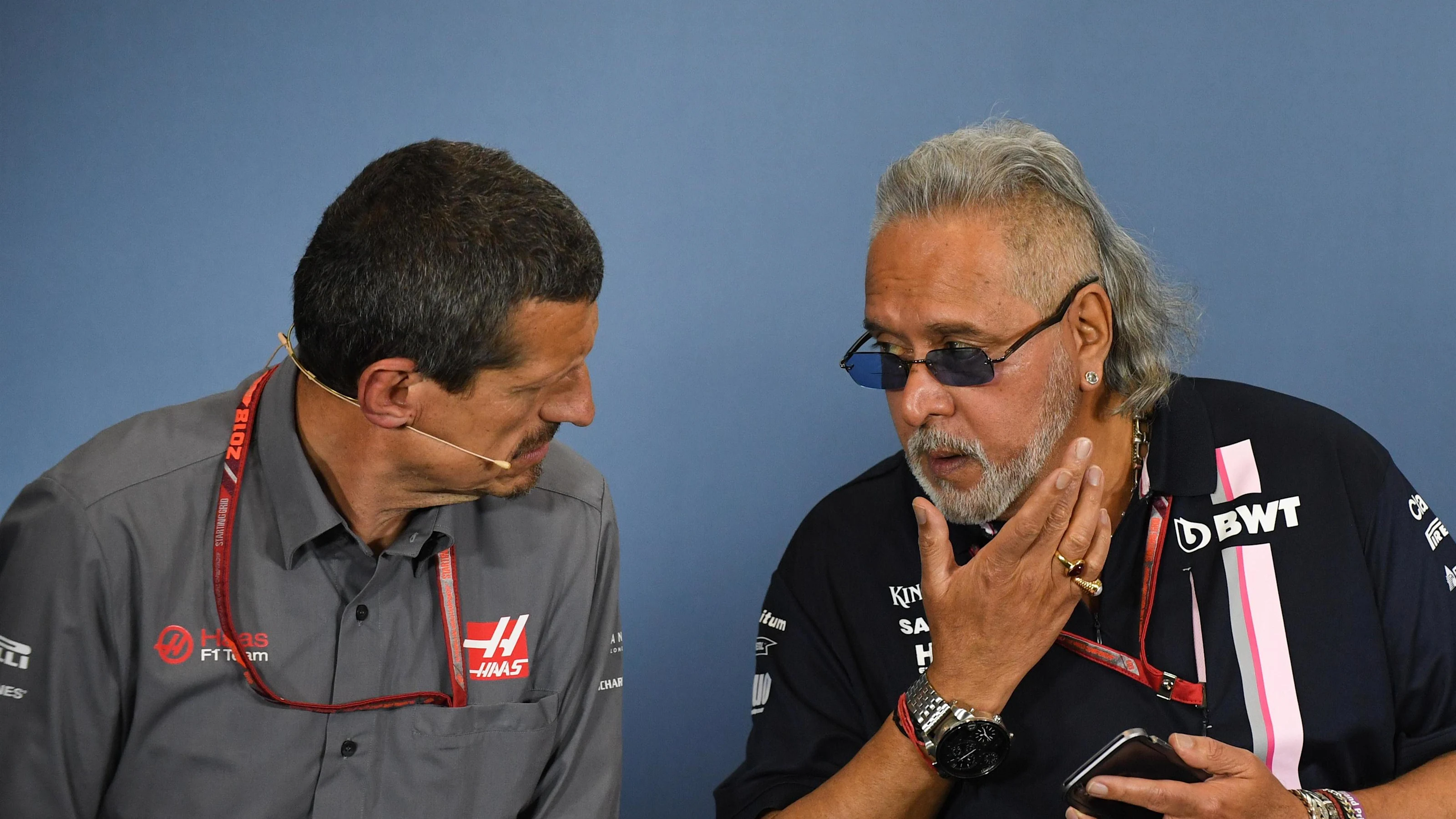 Guenther Steiner (ITA) Team Prinicipal, Haas F1 Team and Dr. Vijay Mallya (IND) Force India Formula