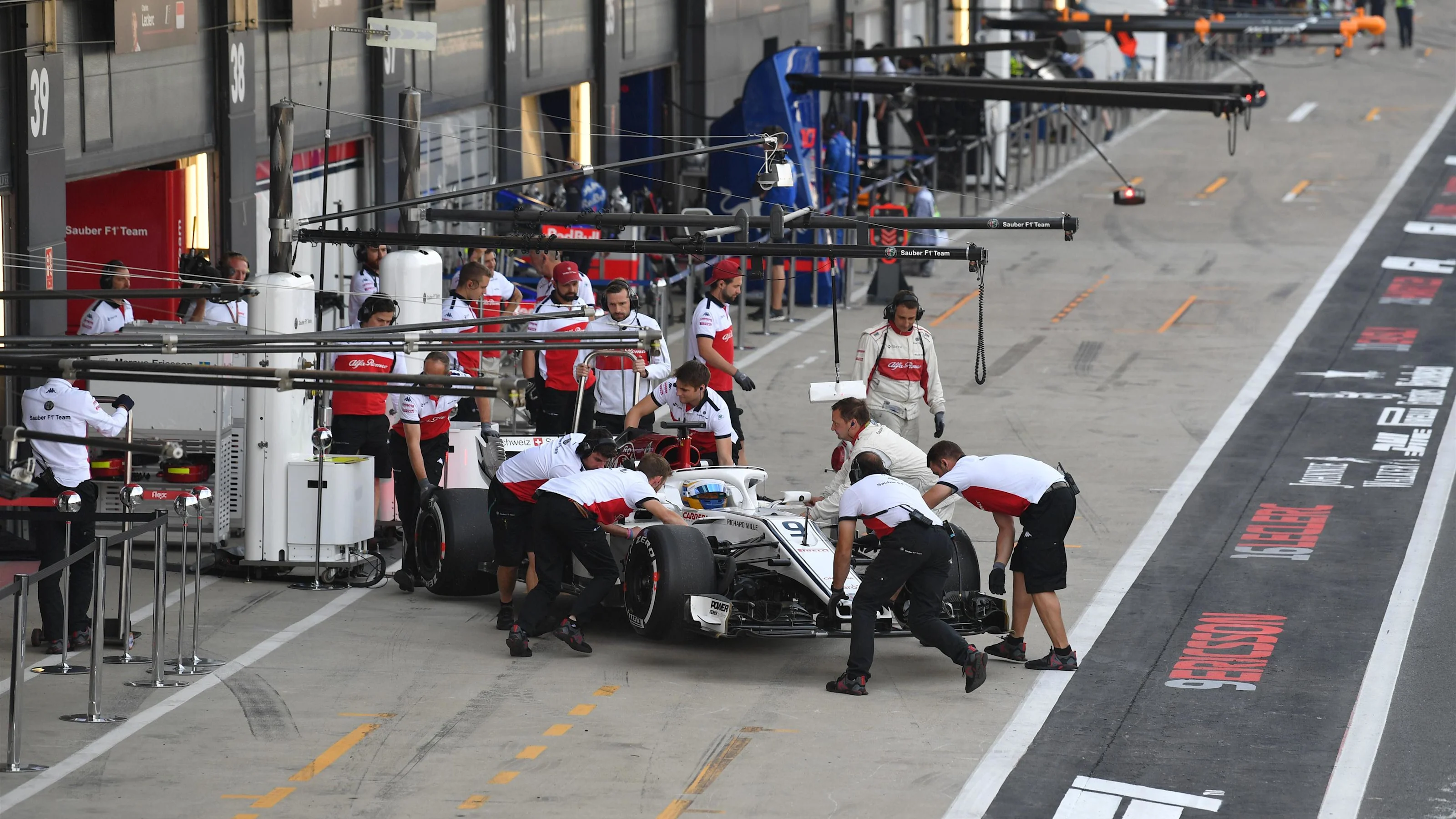 Marcus Ericsson (SWE) Alfa Romeo Sauber C37 at Formula One World Championship, Rd10, British Grand