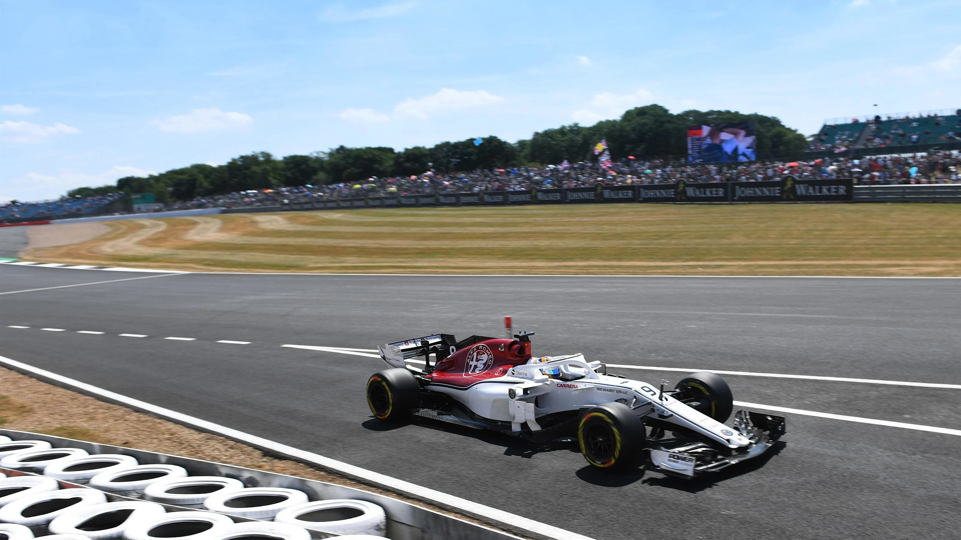 Marcus Ericsson (SWE) Alfa Romeo Sauber C37 at Formula One World Championship, Rd10, British Grand