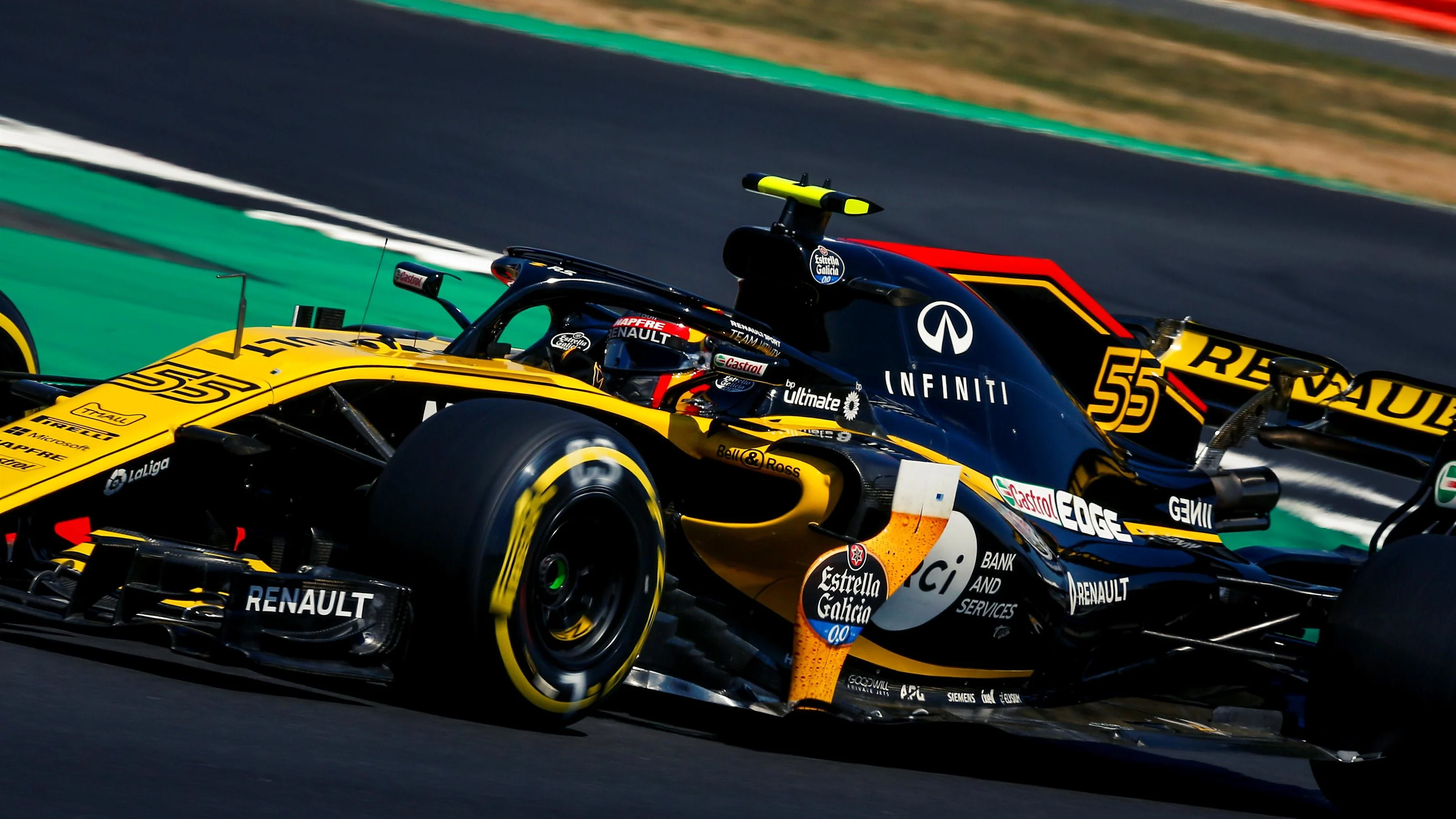 Carlos Sainz jr (ESP) Renault Sport F1 Team RS18 at Formula One World Championship, Rd10, British