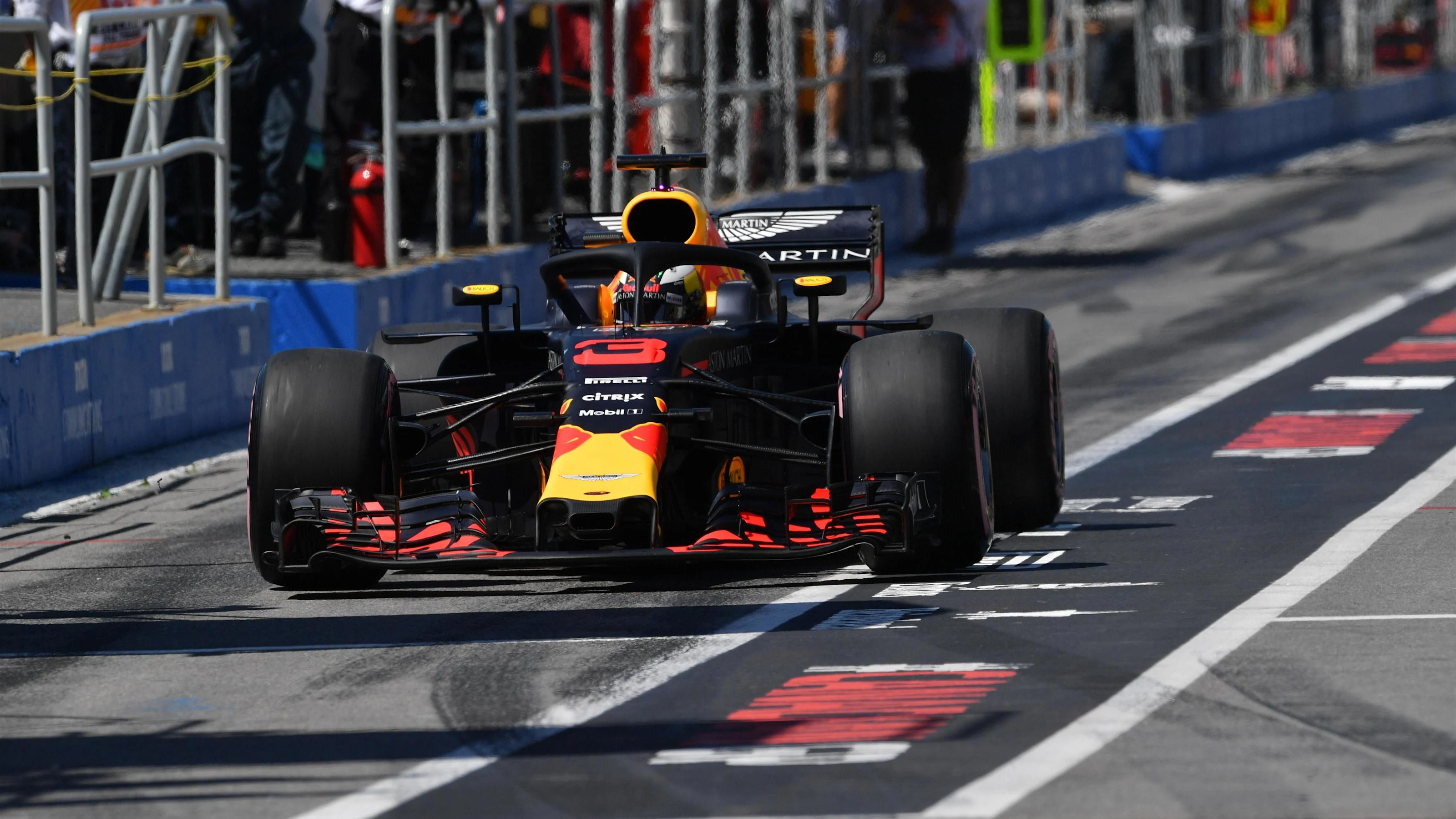 Daniel Ricciardo (AUS) Red Bull Racing RB14 at Formula One World Championship, Rd7, Canadian Grand