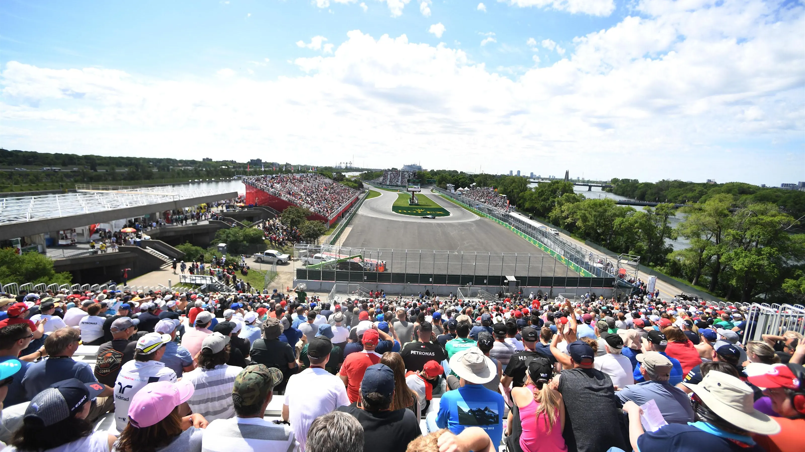 Fans at the hairpin at Formula One World Championship, Rd7, Canadian Grand Prix, Qualifying,