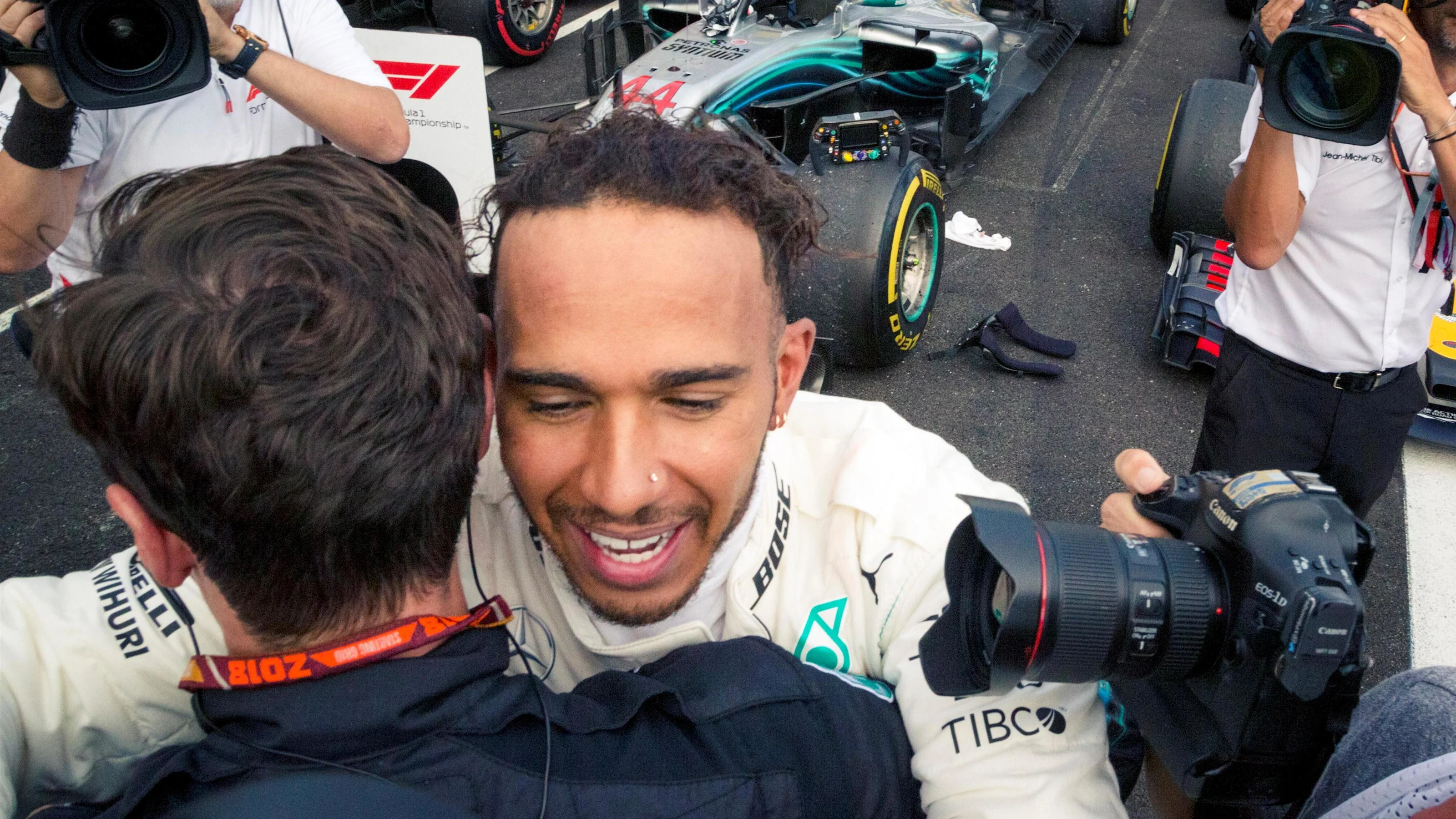 Race winner Lewis Hamilton (GBR) Mercedes-AMG F1 celebrates in parc ferme at Formula One World
