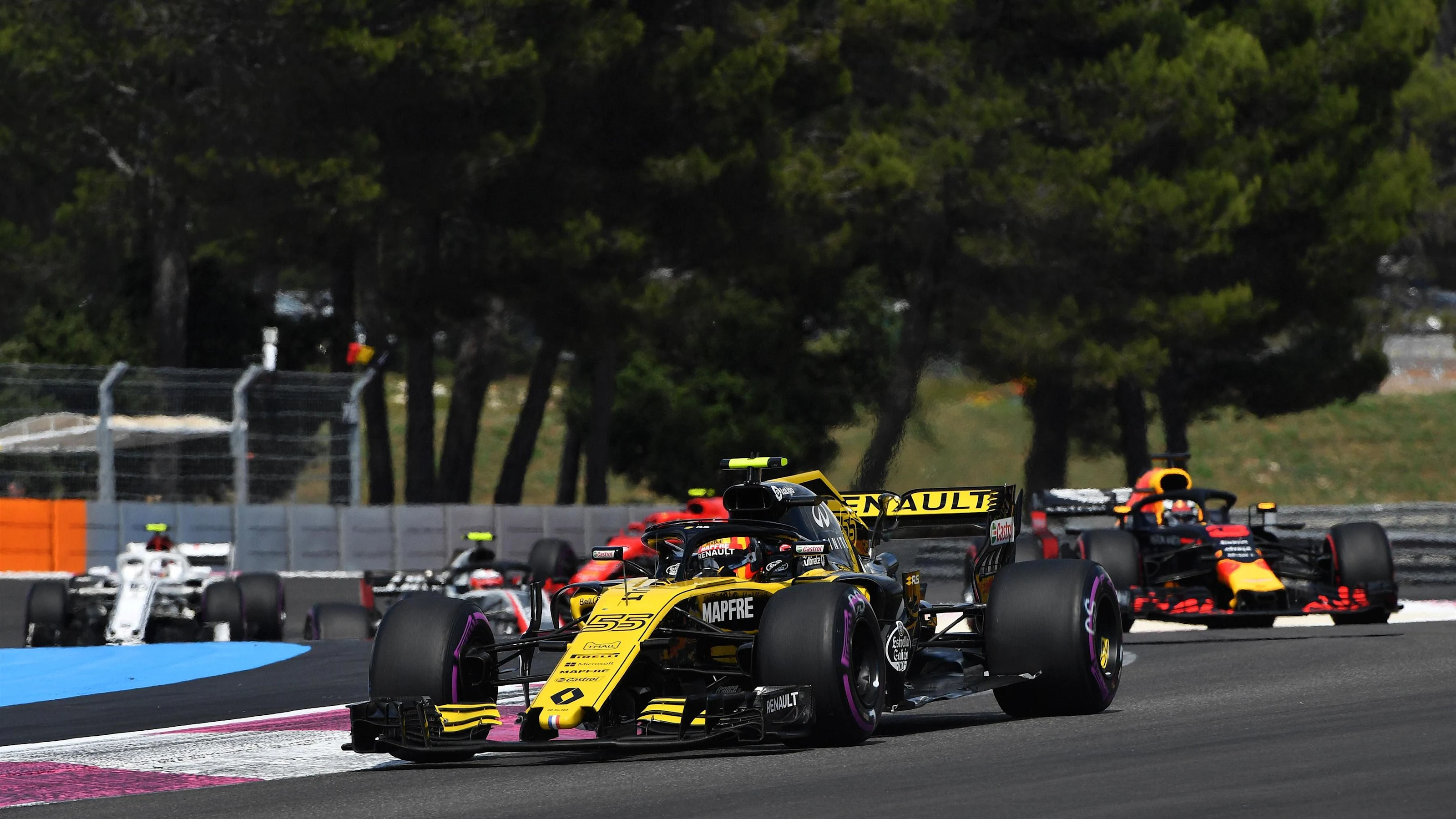Carlos Sainz jr (ESP) Renault Sport F1 Team RS18 at Formula One World Championship, Rd8, French
