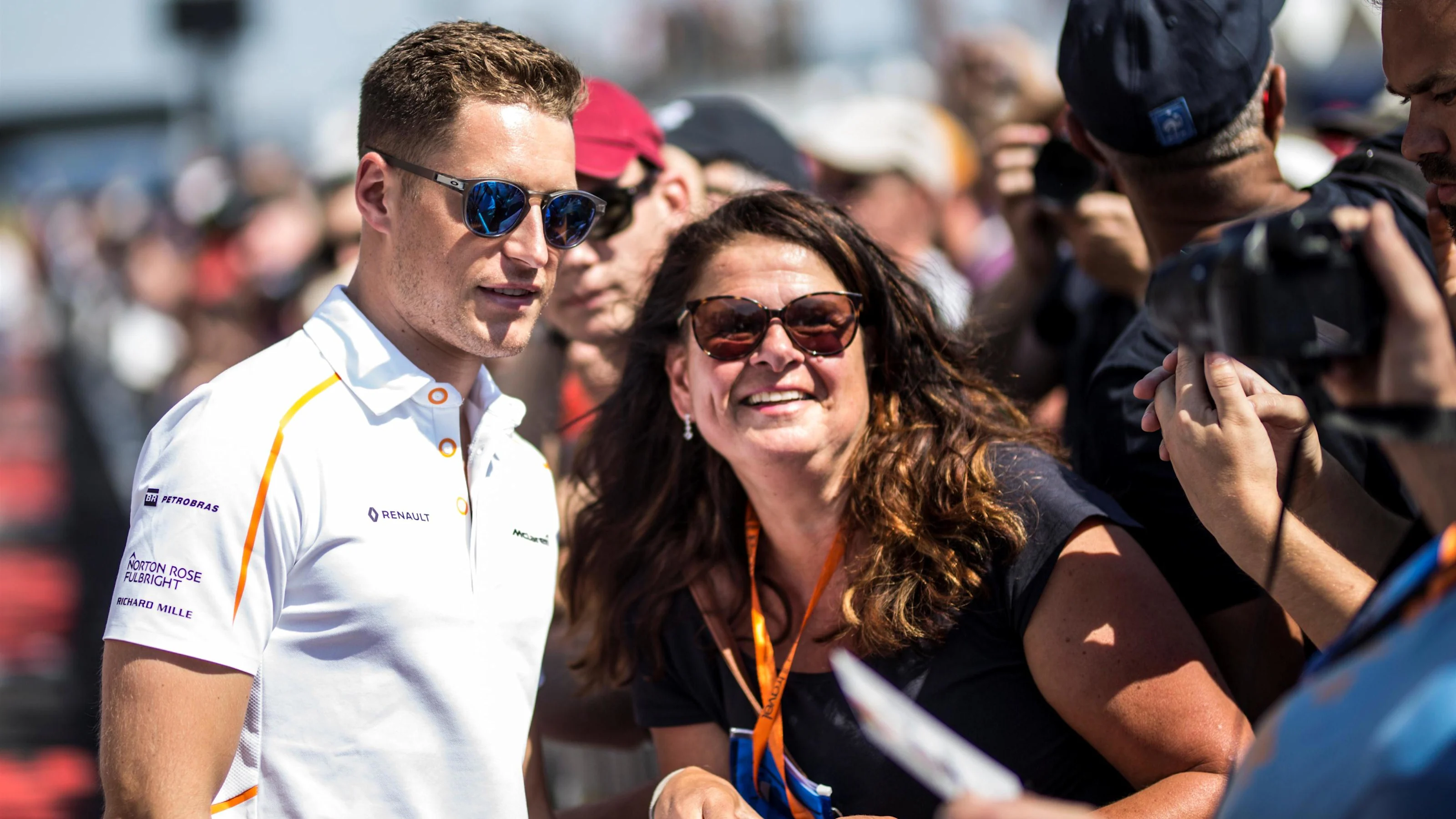 Stoffel Vandoorne (BEL) McLaren fans selfie at Formula One World Championship, Rd8, French Grand