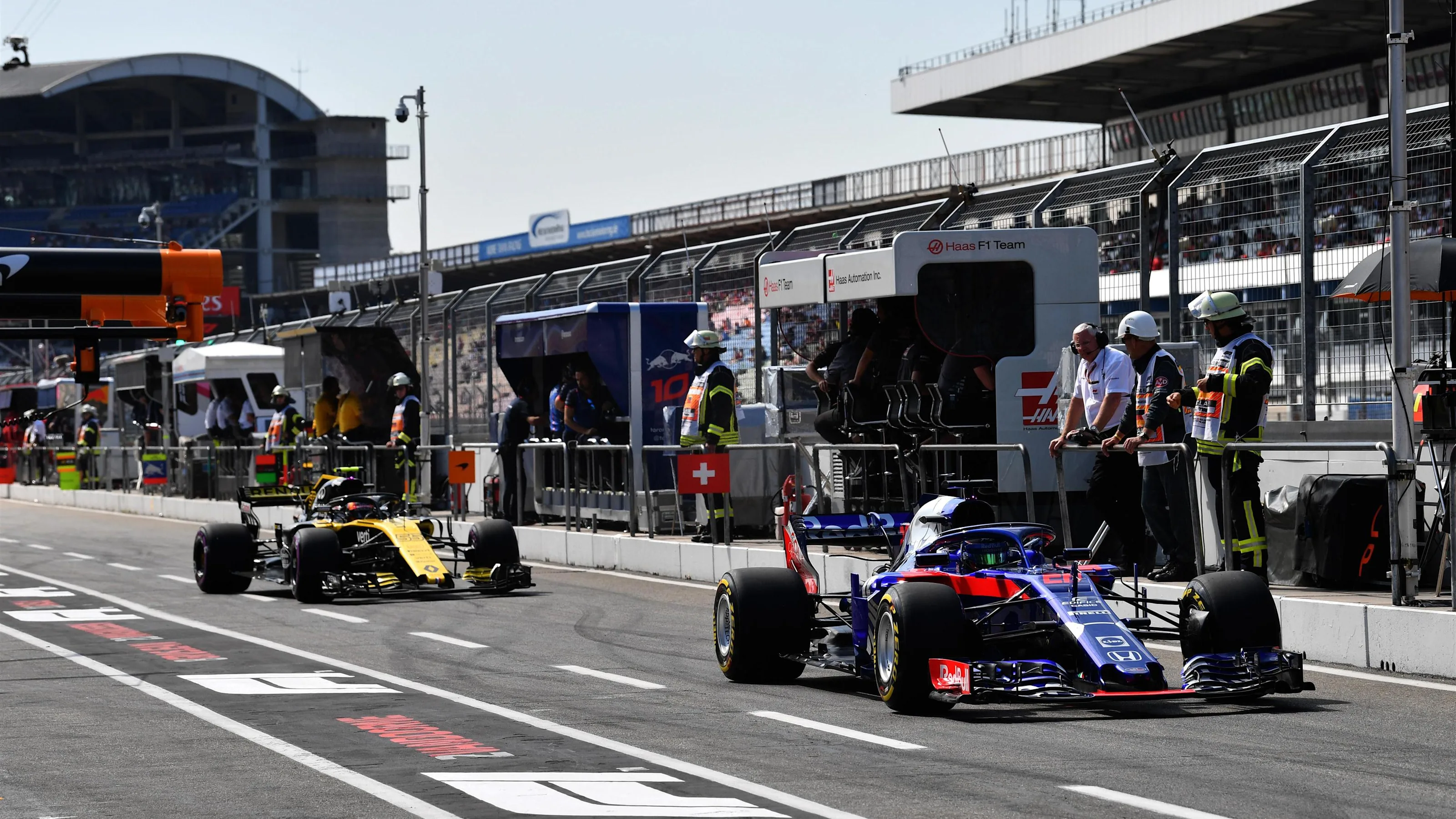 Brendon Hartley (NZL) Scuderia Toro Rosso STR13 at Formula One World Championship, Rd11, German