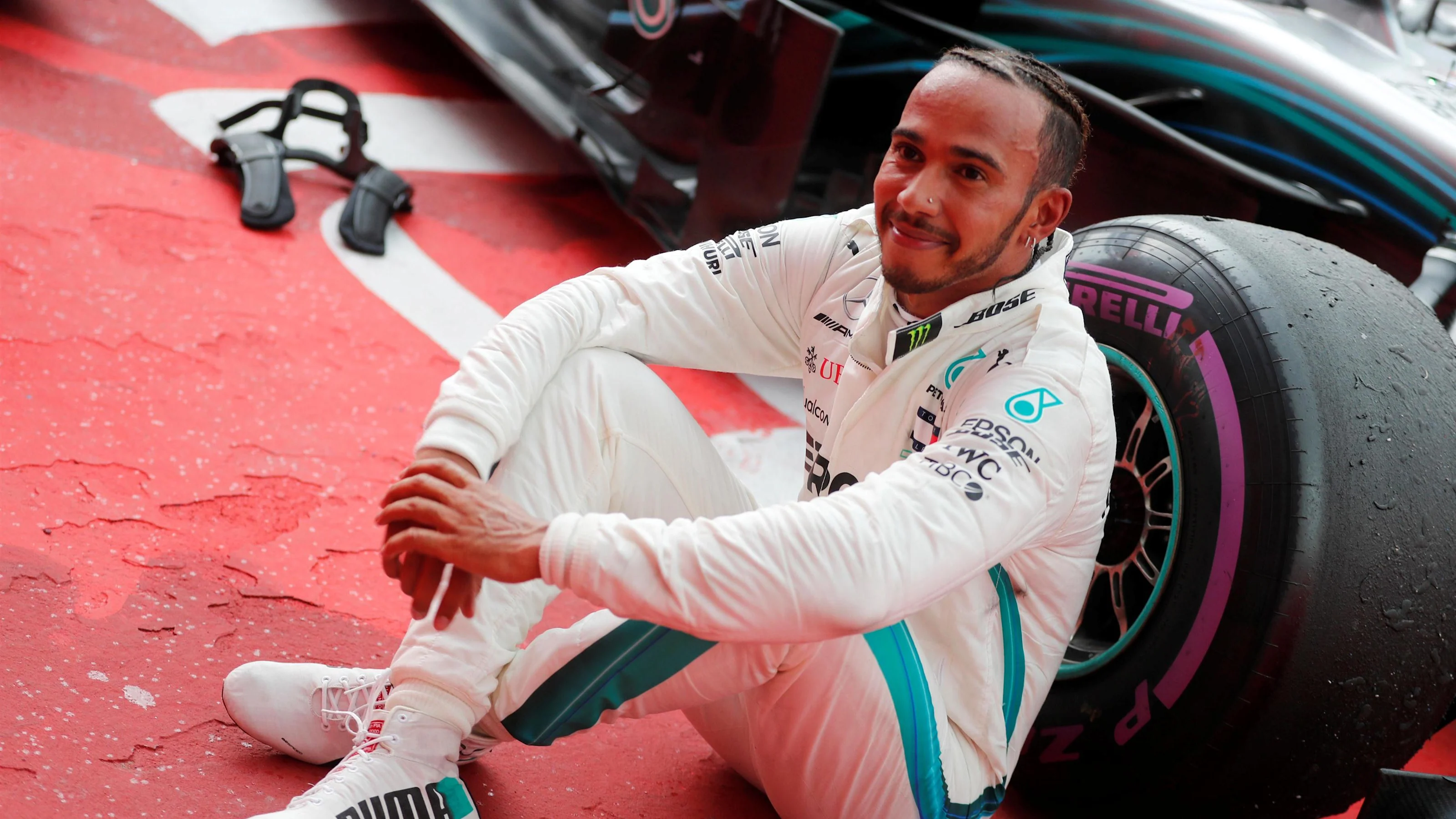 Race winner Lewis Hamilton (GBR) Mercedes-AMG F1 celebrates in parc ferme at Formula One World