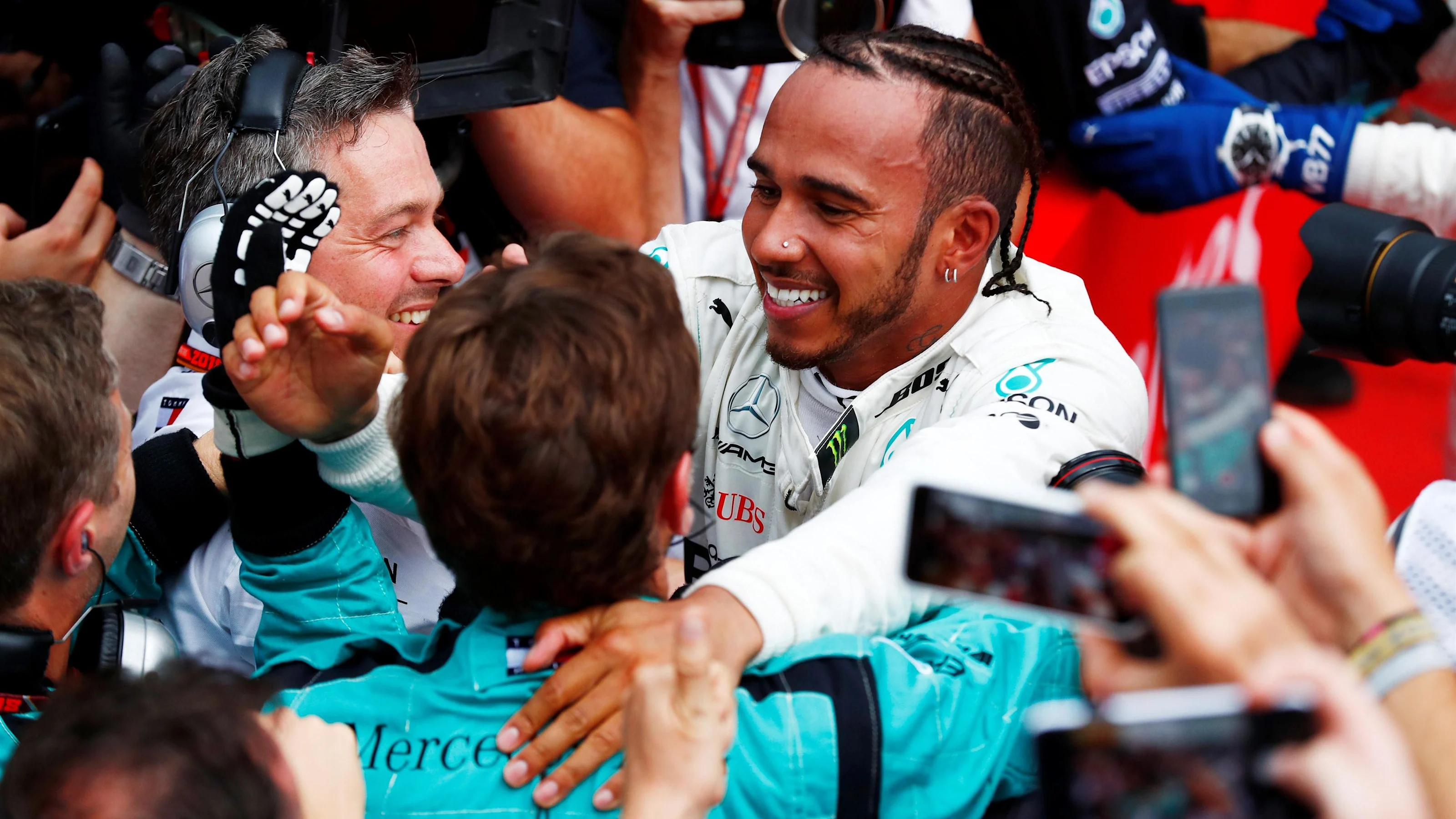 Race winner Lewis Hamilton (GBR) Mercedes-AMG F1 celebrates in parc ferme at Formula One World