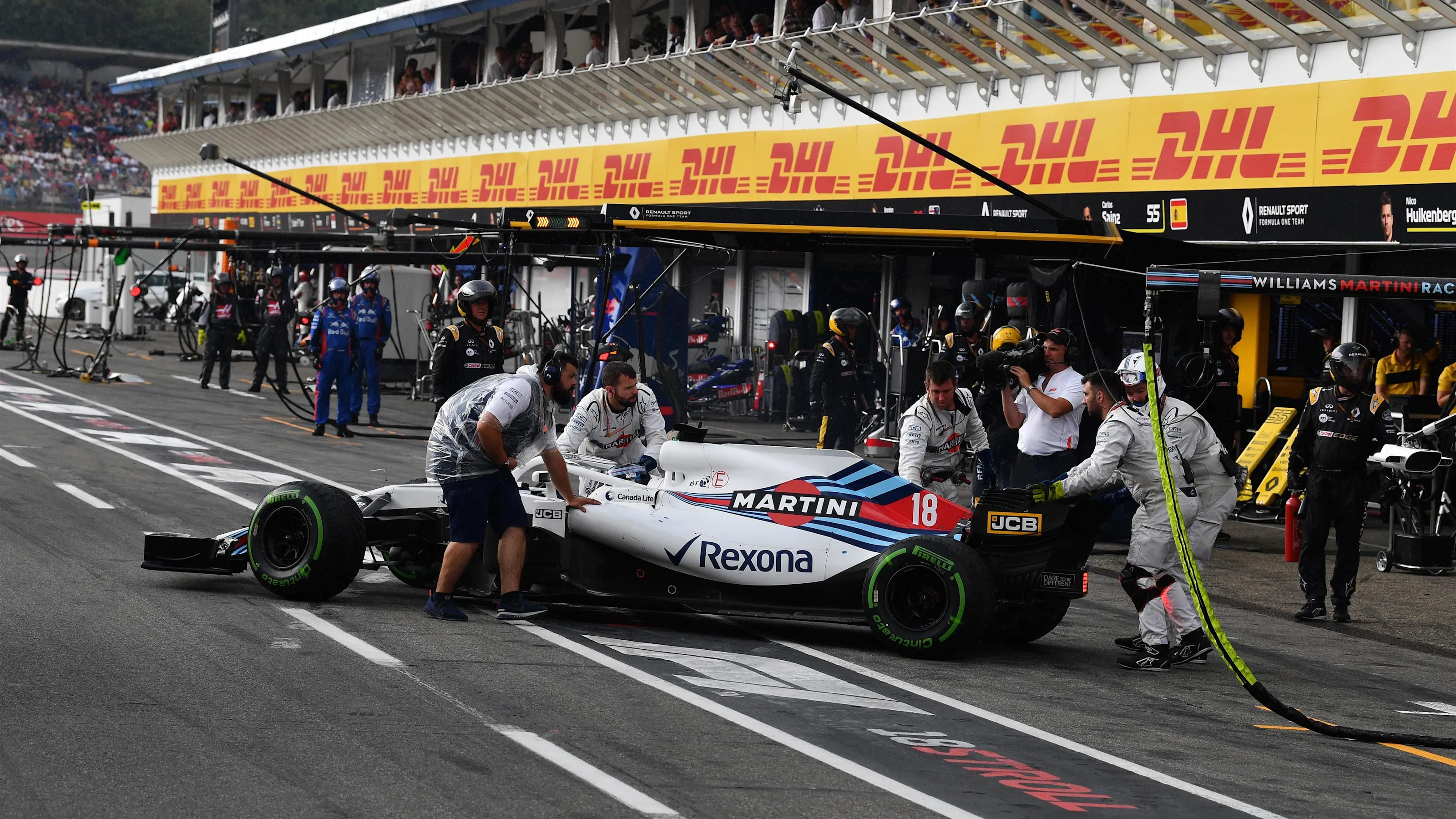 Lance Stroll (CDN) Williams FW41 retires from the race at Formula One World Championship, Rd11,