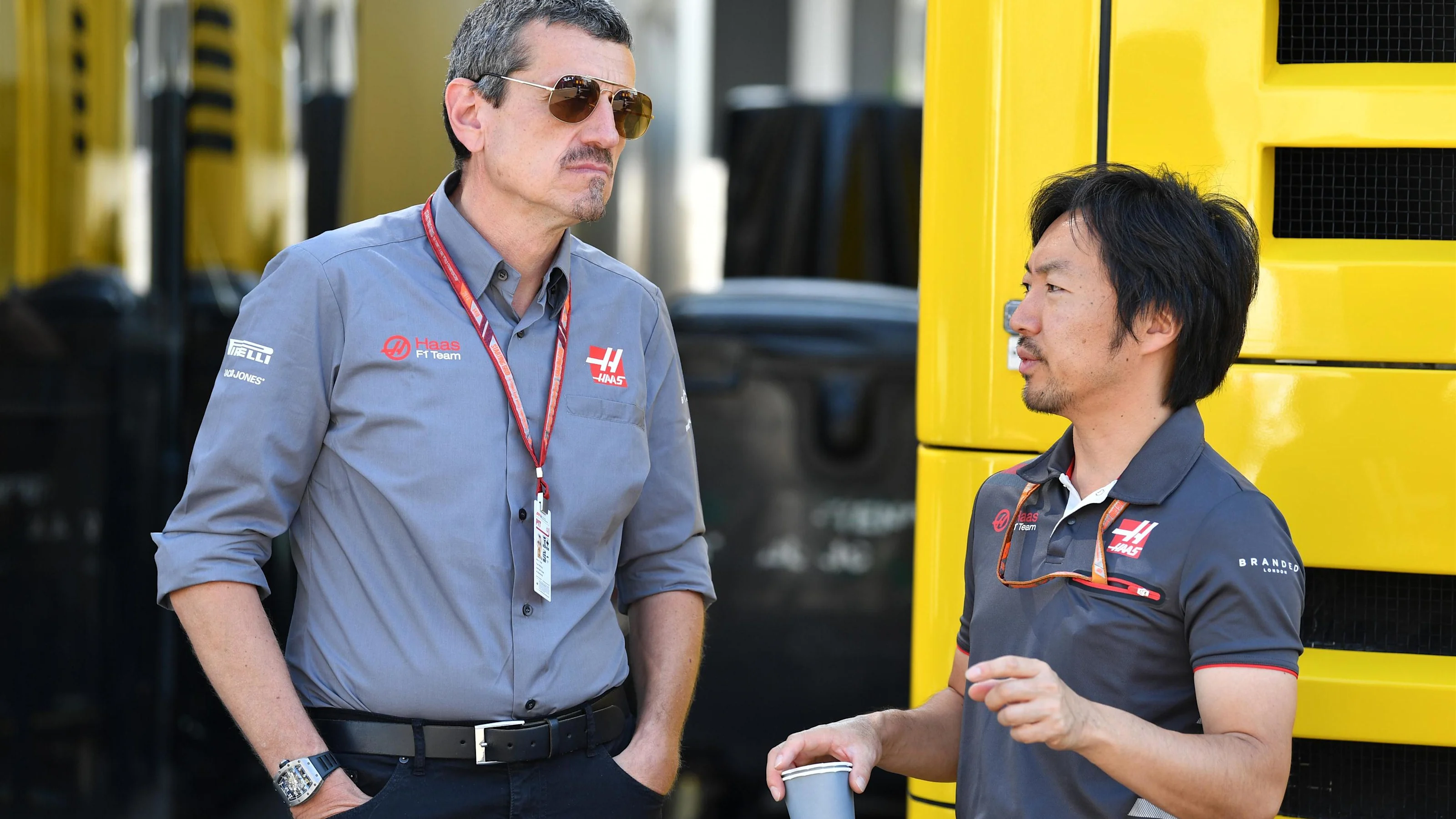 Guenther Steiner (ITA) Haas F1 Team Principal and Ayao Komatsu (JPN) Haas F1 Engineer at Formula