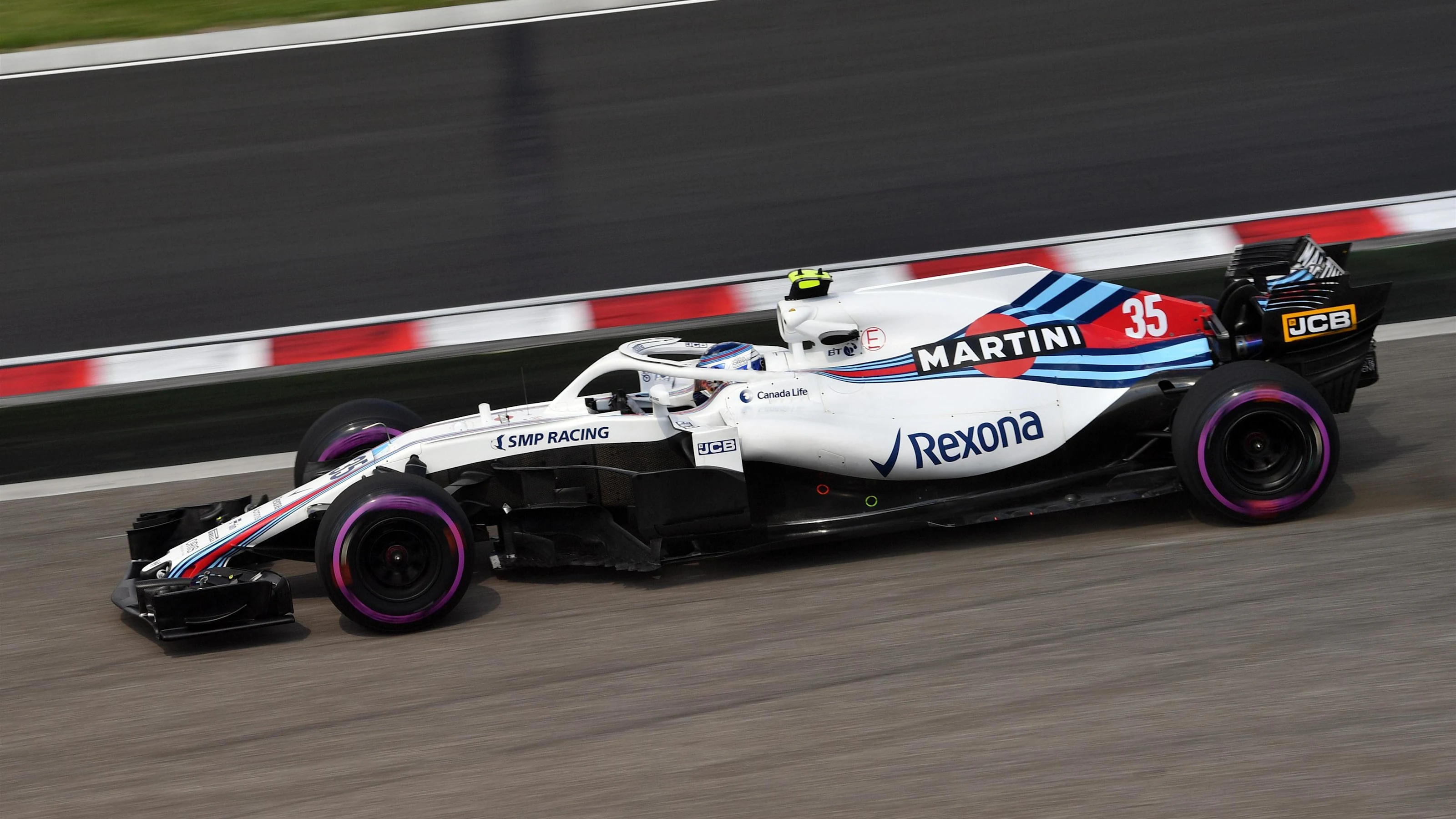 Sergey Sirotkin (RUS) Williams FW41 runs wide at Formula One World Championship, Rd12, Hungarian