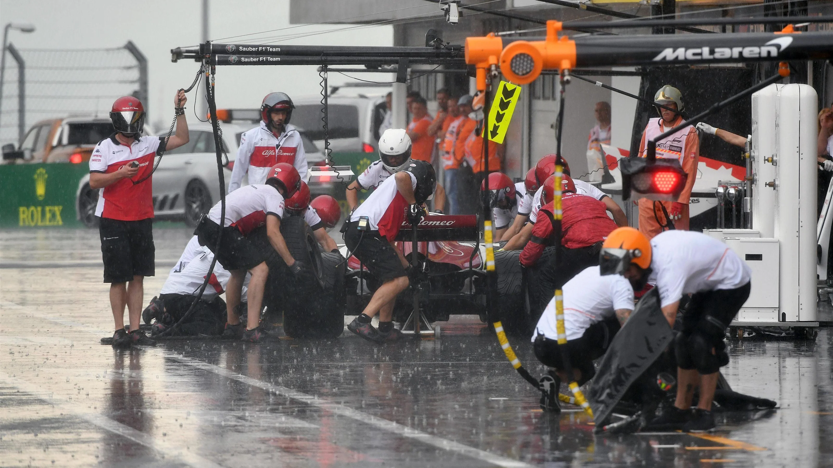 Marcus Ericsson (SWE) Alfa Romeo Sauber C37 pit stop at Formula One World Championship, Rd12,