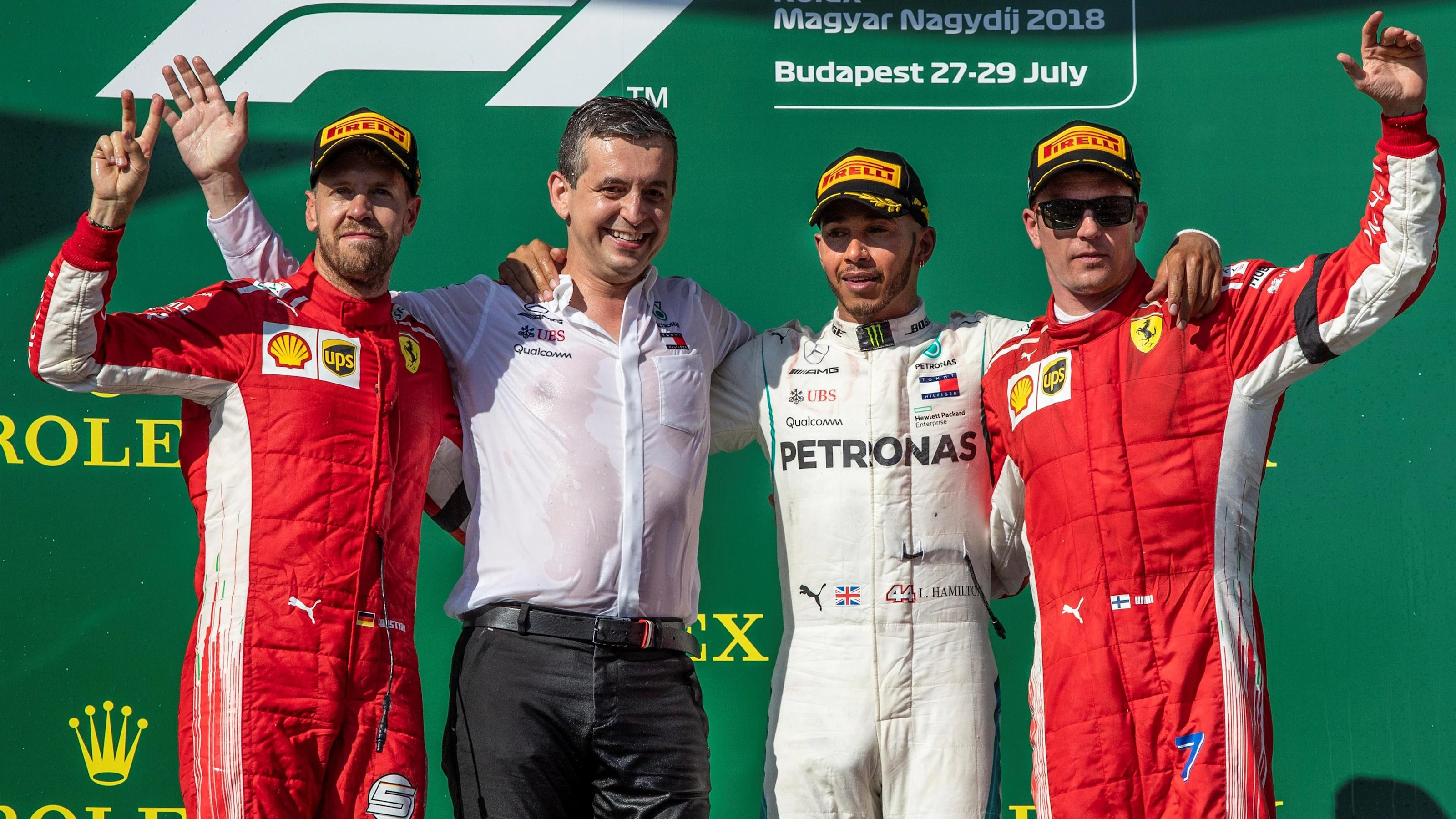 (L to R): Sebastian Vettel (GER) Ferrari, Lewis Hamilton (GBR) Mercedes-AMG F1 and Kimi Raikkonen