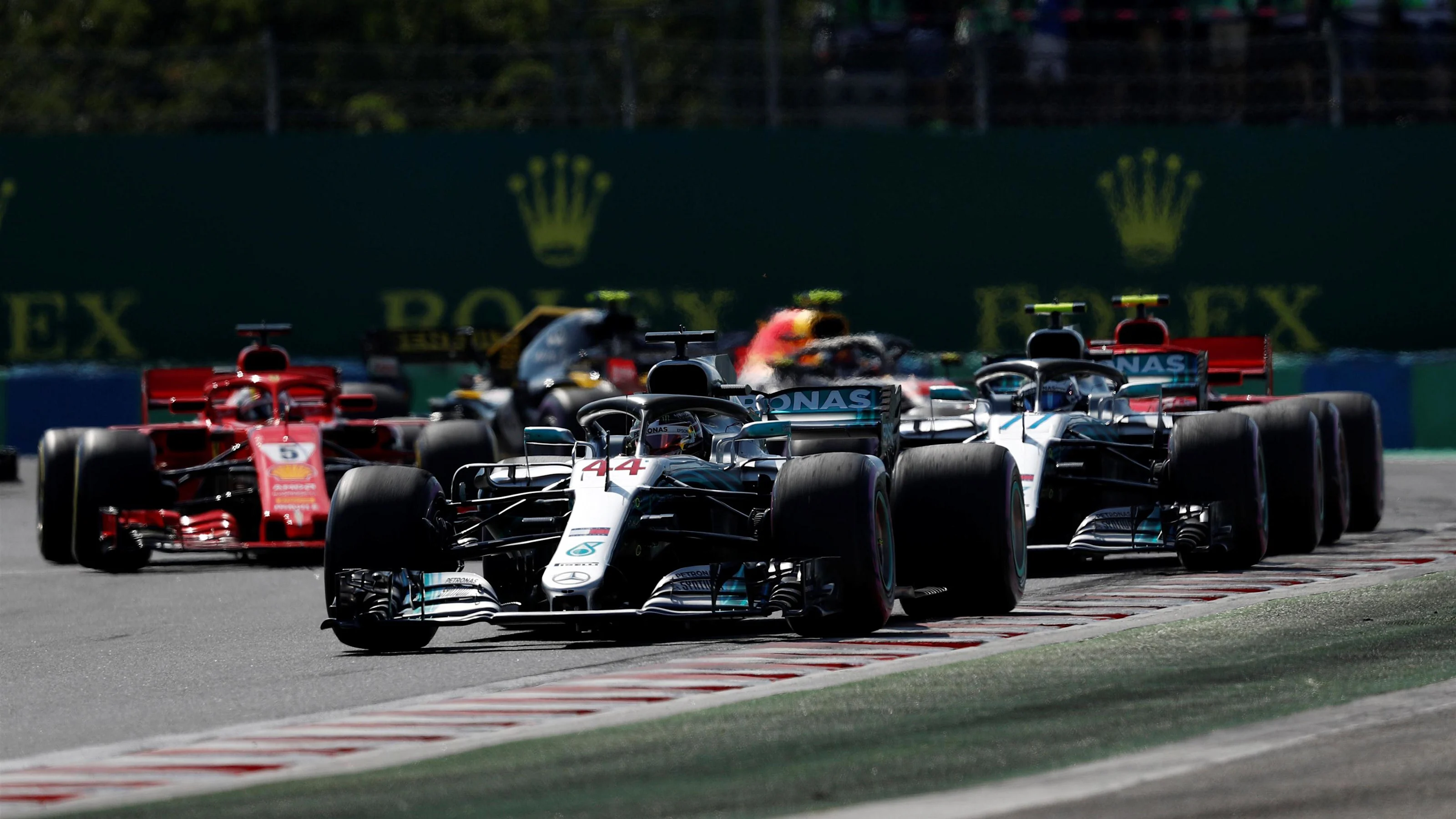 Lewis Hamilton (GBR) Mercedes-AMG F1 W09 EQ Power+ leads at the start of the race at Formula One
