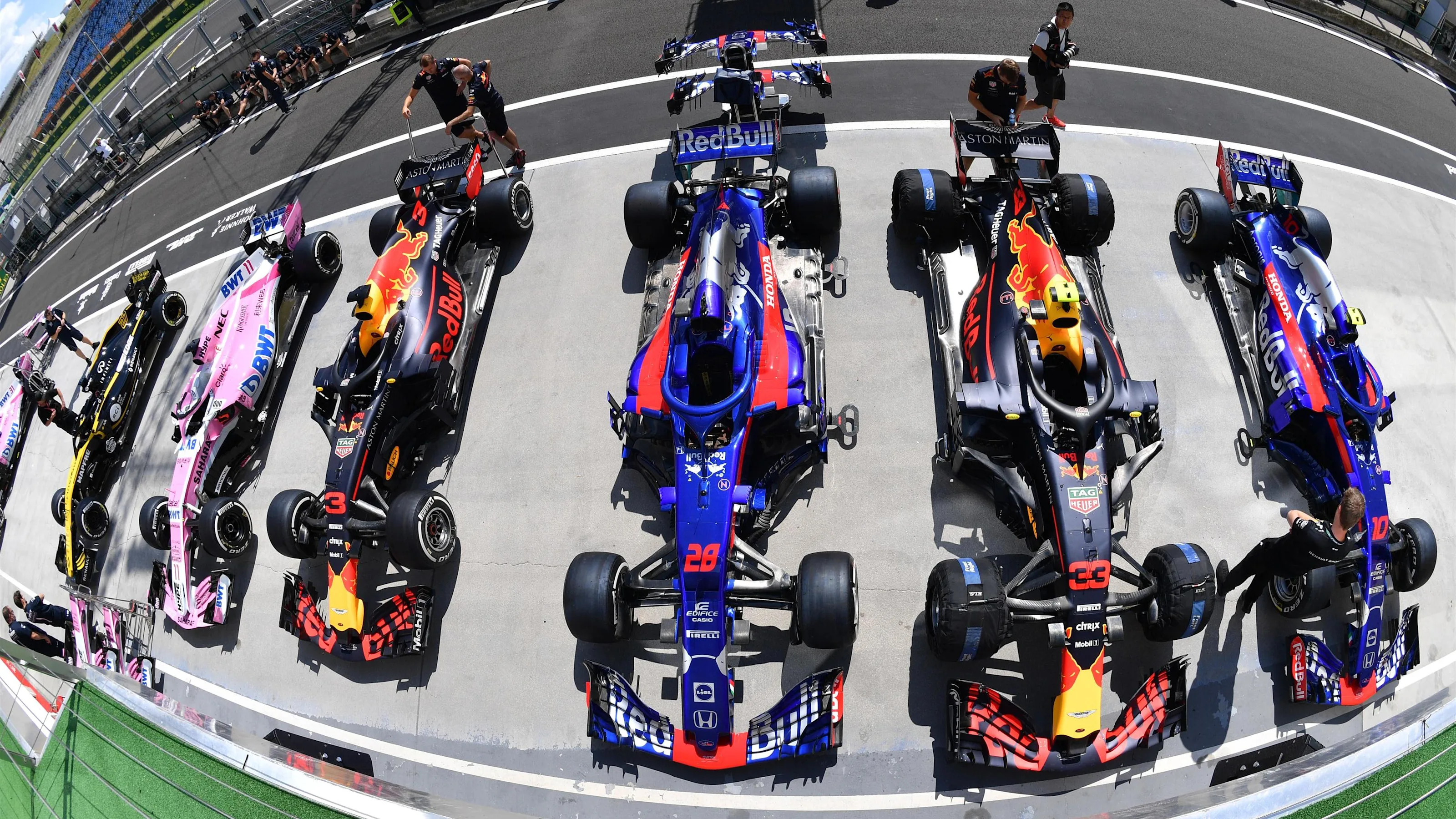 Cars at scrutineering at Formula One World Championship, Rd12, Hungarian Grand Prix, Preparations,