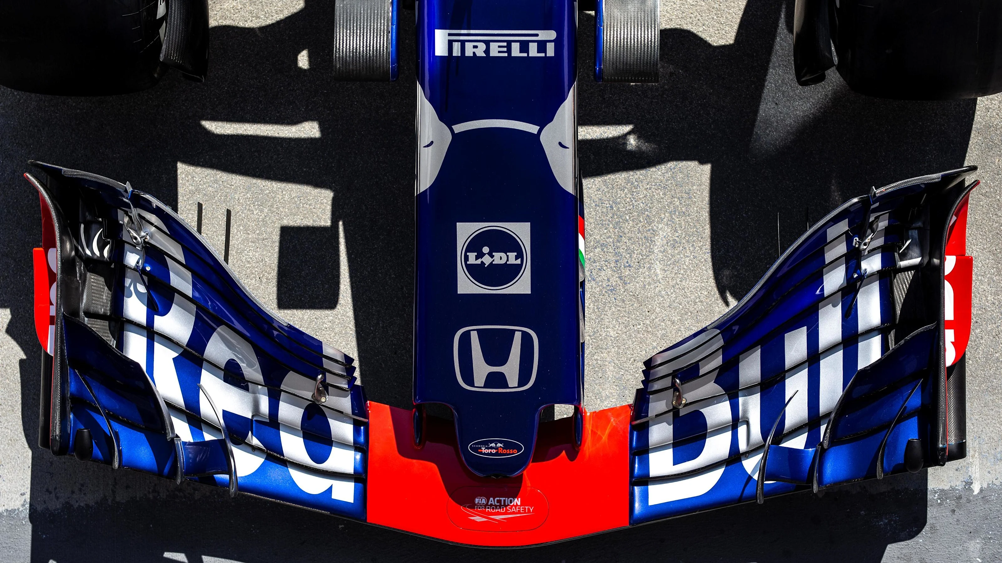 Scuderia Toro Rosso STR13 nose and front wing detail at Formula One World Championship, Rd12,