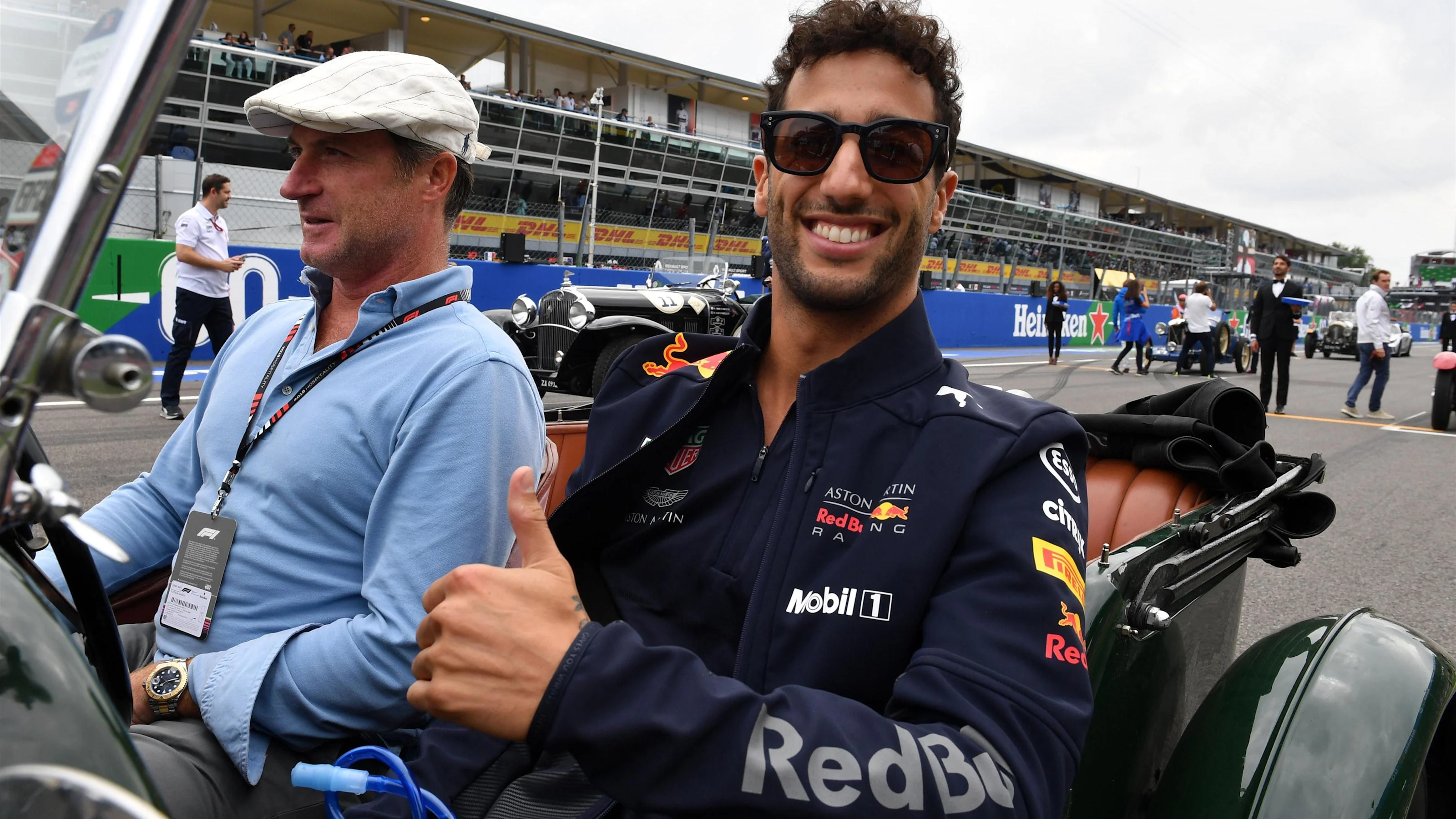 Daniel Ricciardo, Red Bull Racing on the drivers parade at Formula One World Championship, Rd14,