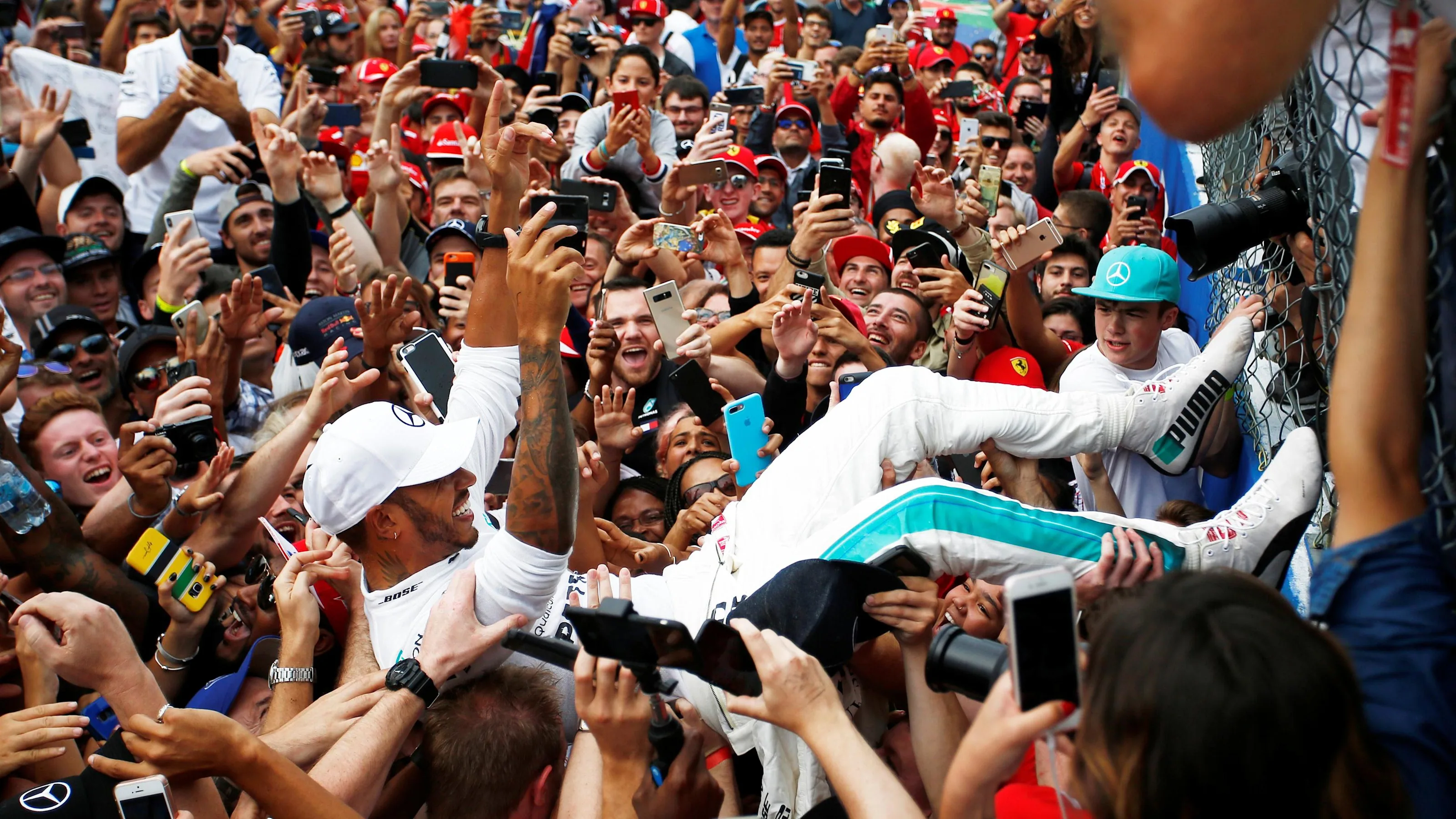 Race winner Lewis Hamilton, Mercedes AMG F1 celebrates with the fans at Formula One World