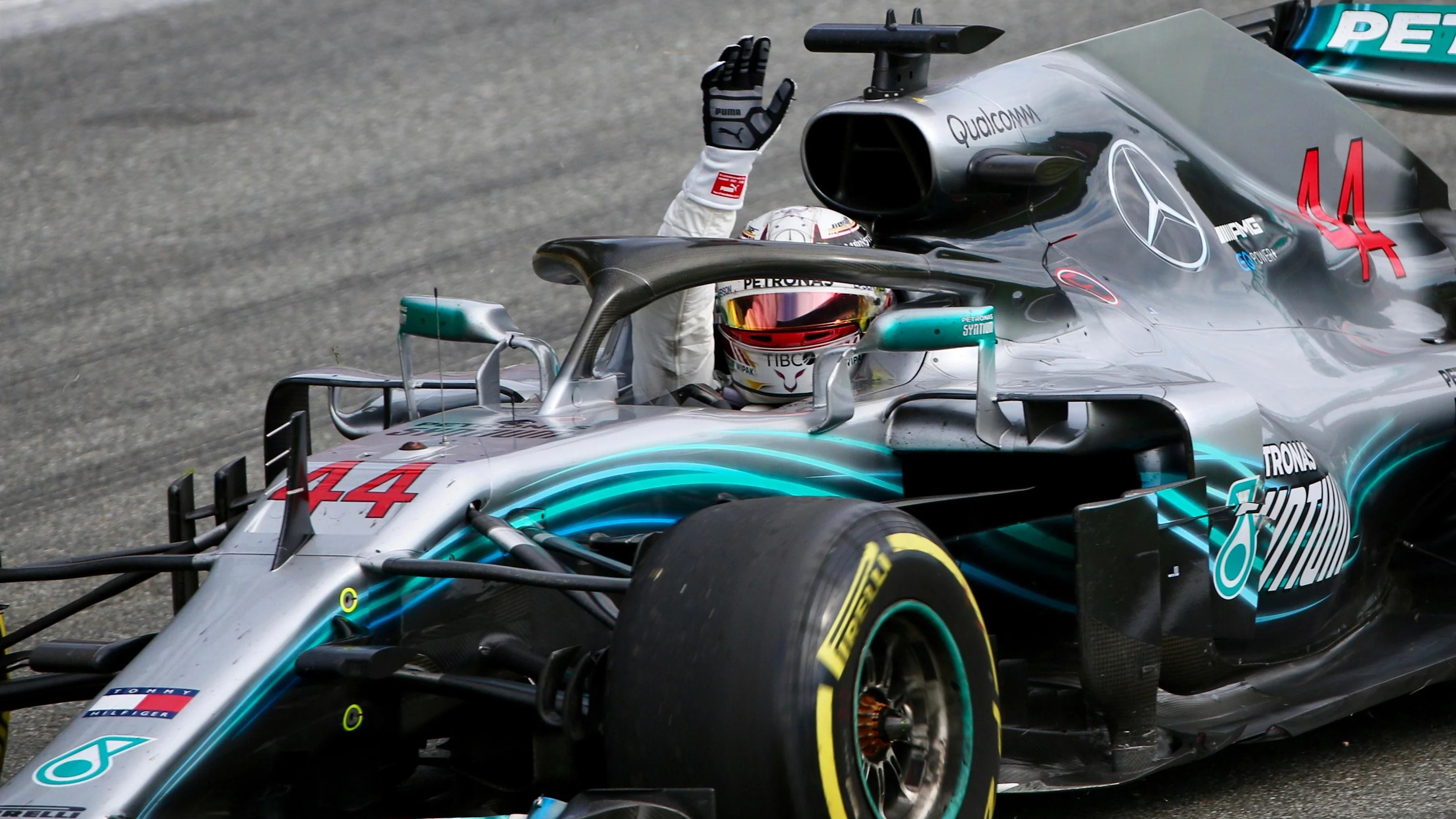 Race winner Lewis Hamilton, Mercedes AMG F1 W09 celebrates at Formula One World Championship, Rd14,