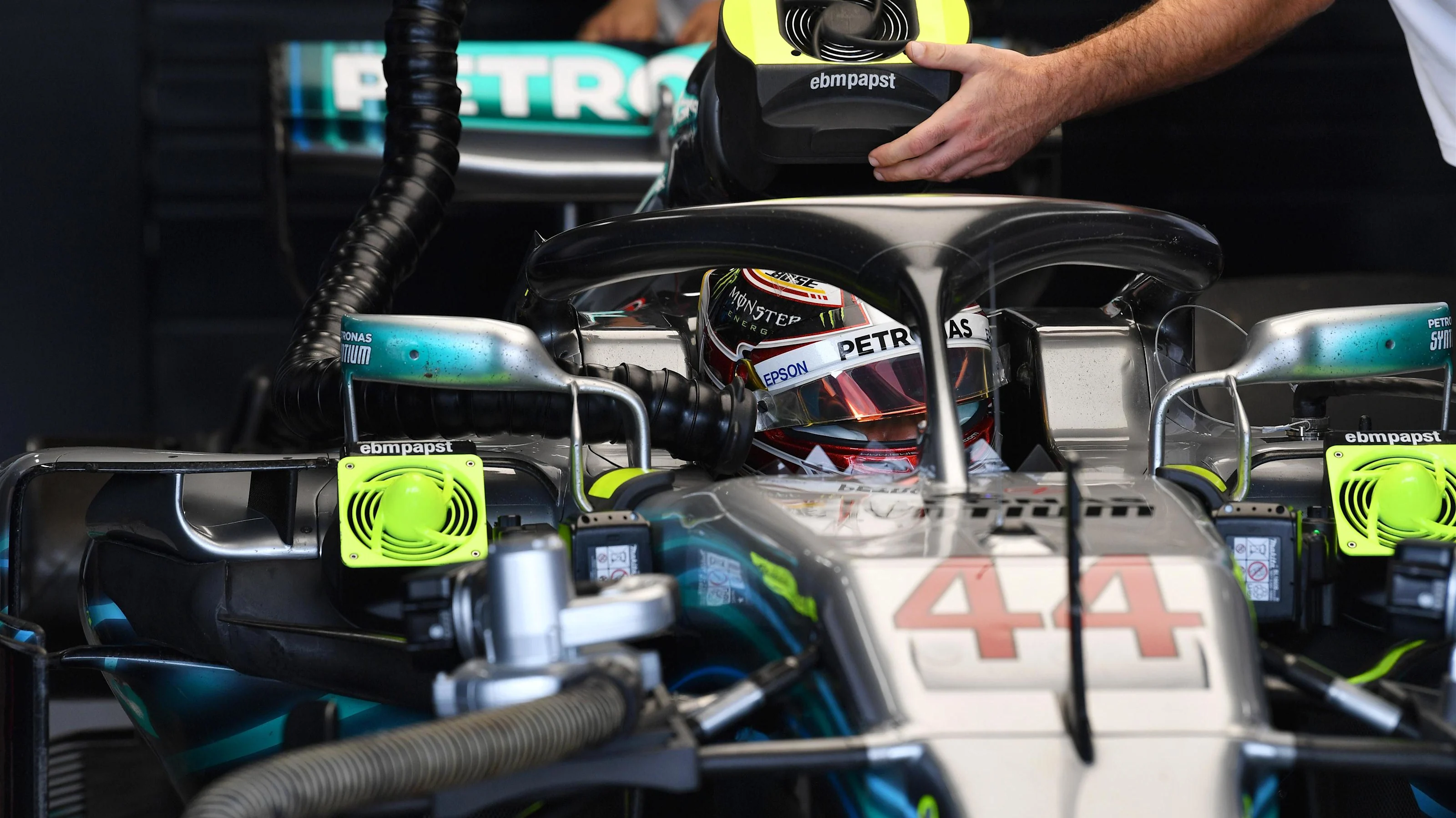 Lewis Hamilton, Mercedes-AMG F1 W09 EQ Power+ at Formula One World Championship, Rd17, Japanese