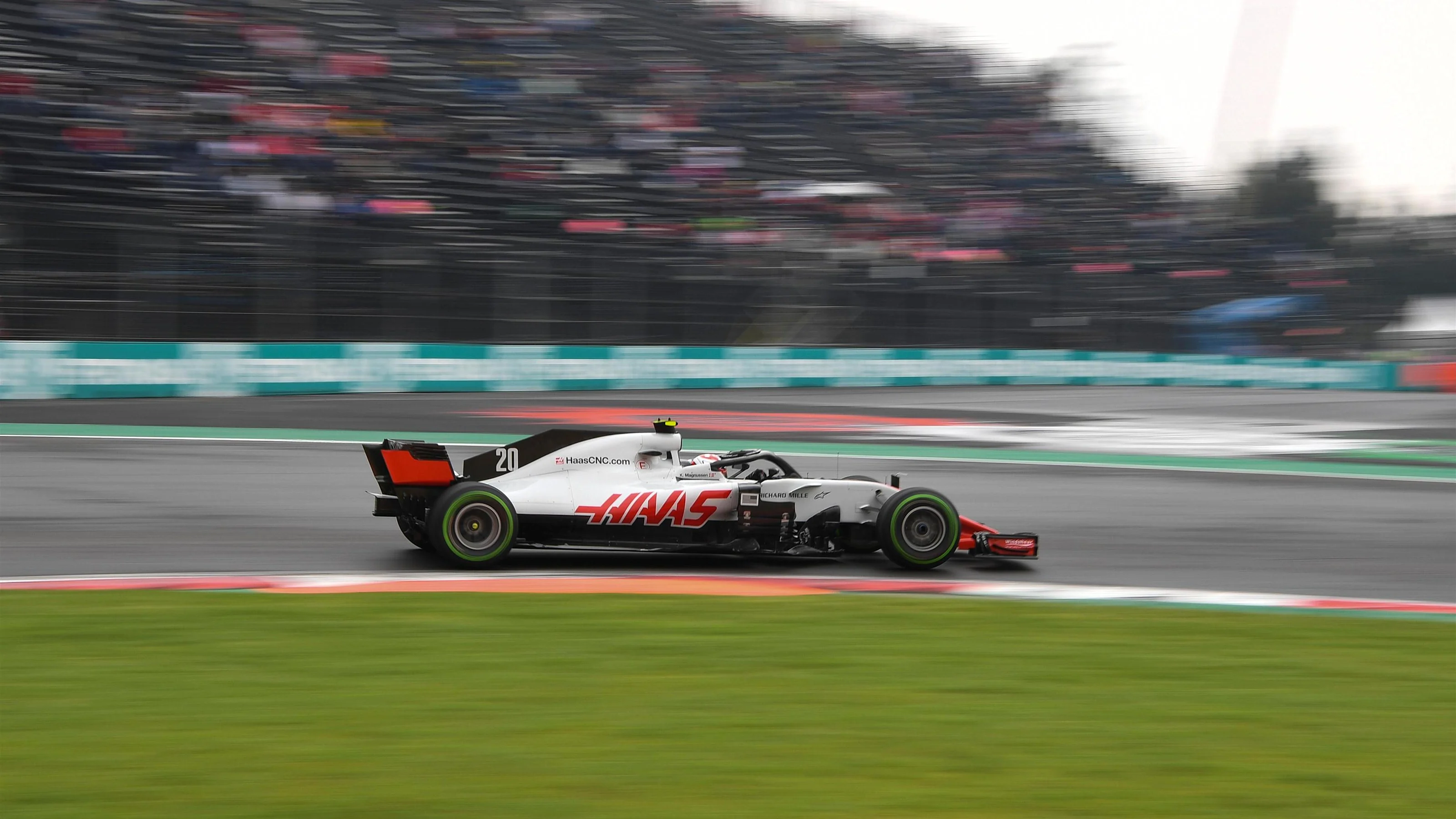 Kevin Magnussen, Haas F1 Team VF-18 at Formula One World Championship, Rd19, Mexican Grand Prix,