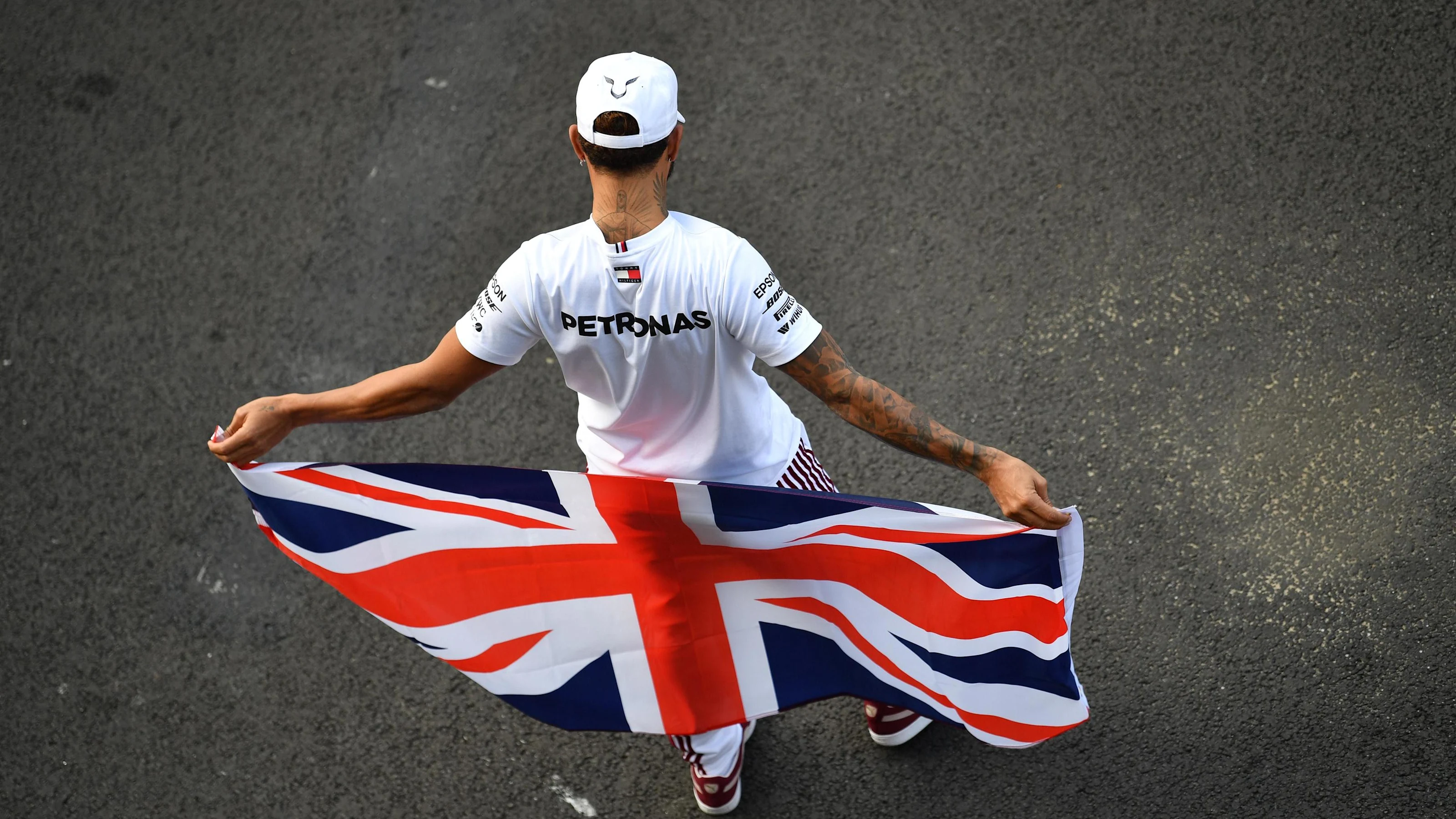 Lewis Hamilton, Mercedes AMG F1 celebrates at Formula One World Championship, Rd19, Mexican Grand