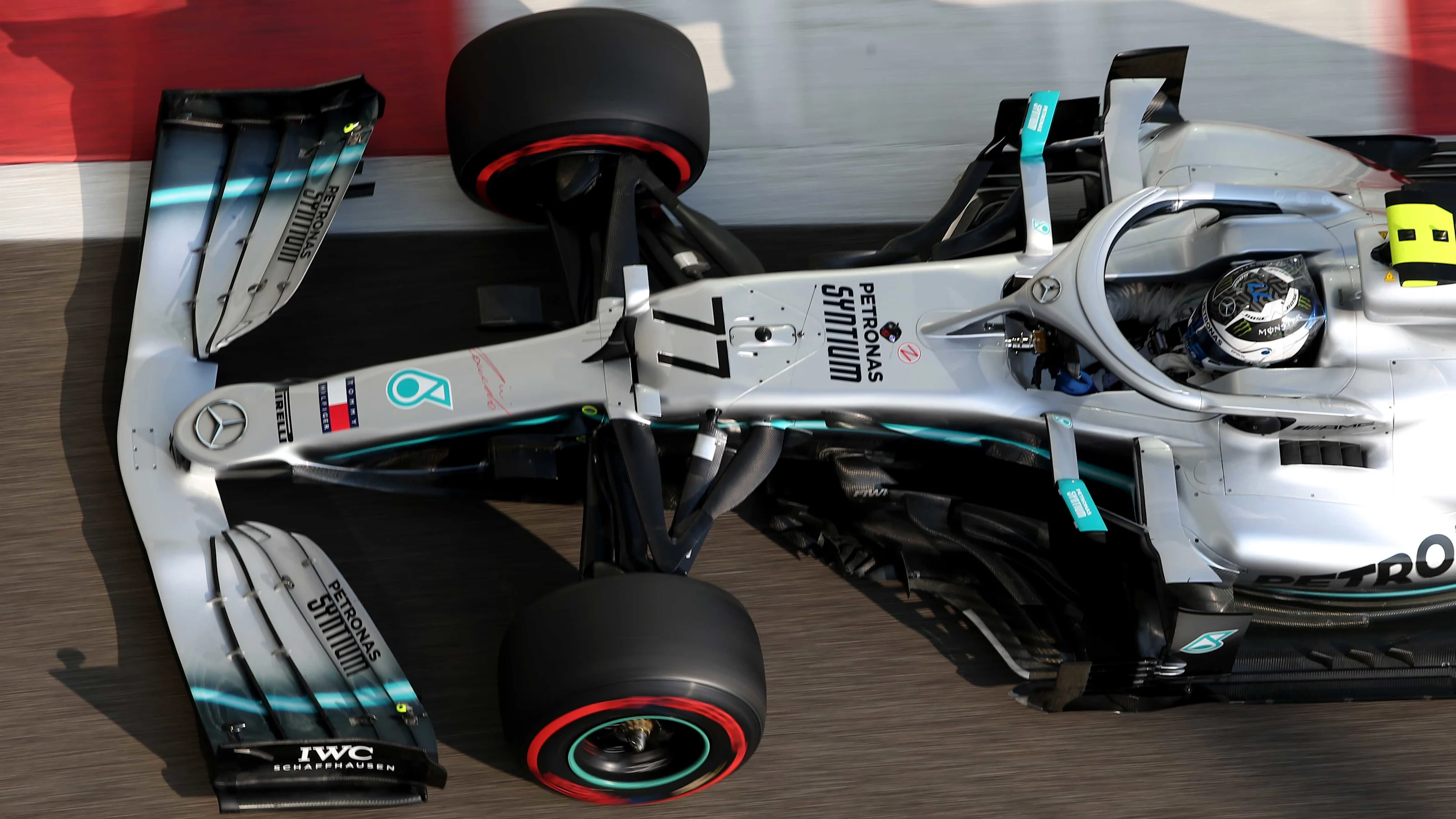 ABU DHABI, UNITED ARAB EMIRATES - NOVEMBER 30: Valtteri Bottas driving the (77) Mercedes AMG