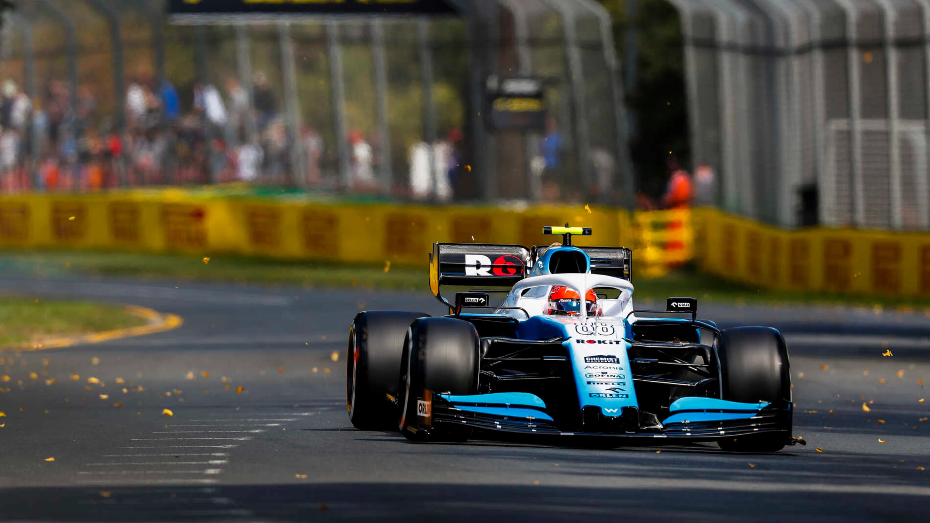 MELBOURNE GRAND PRIX CIRCUIT, AUSTRALIA - MARCH 14: Robert Kubica, Williams FW42 during the