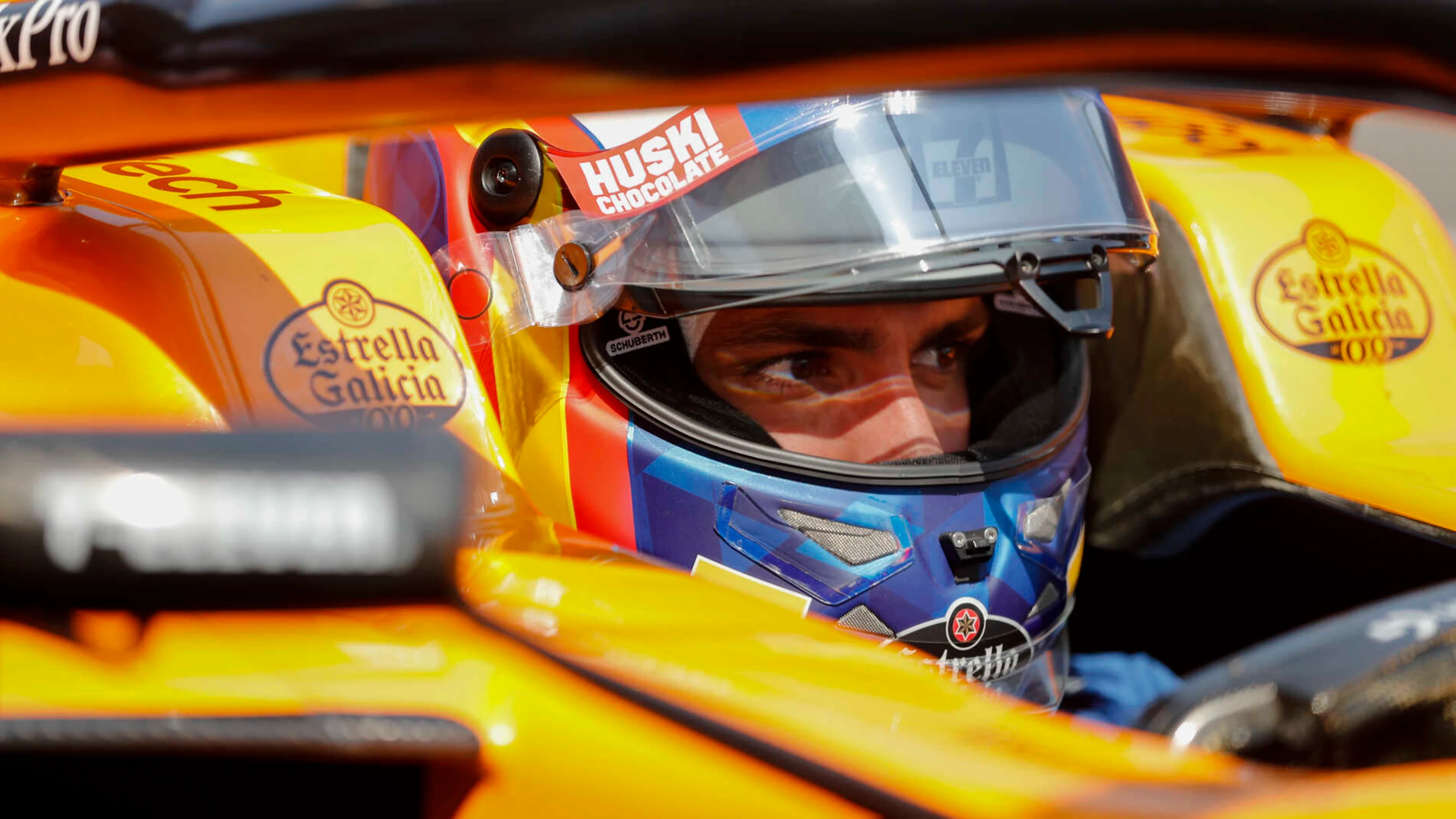 MELBOURNE GRAND PRIX CIRCUIT, AUSTRALIA - MARCH 16: Carlos Sainz Jr, McLaren during the Australian