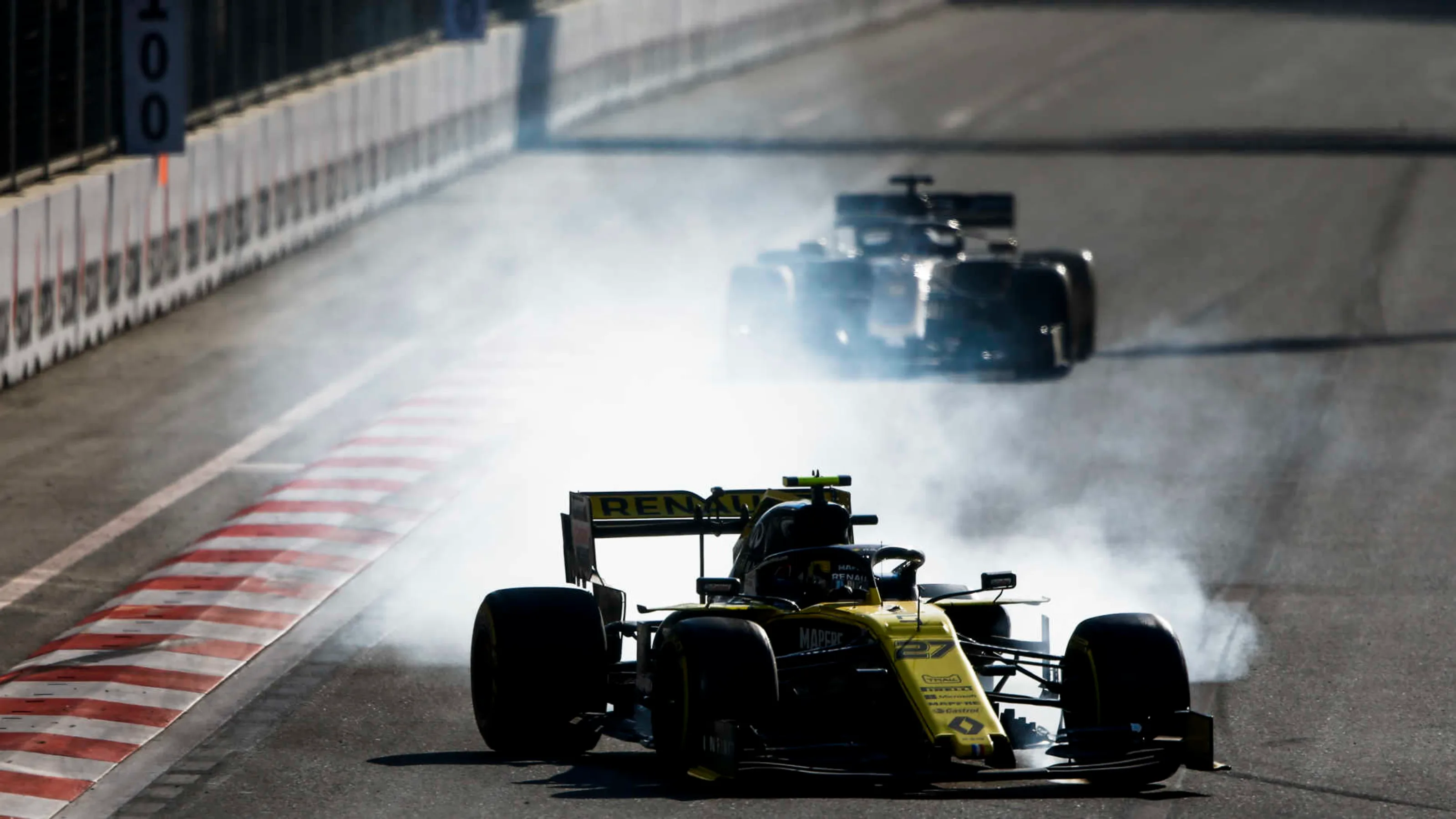 BAKU CITY CIRCUIT, AZERBAIJAN - APRIL 28: Nico Hulkenberg, Renault R.S. 19 locks up going in to