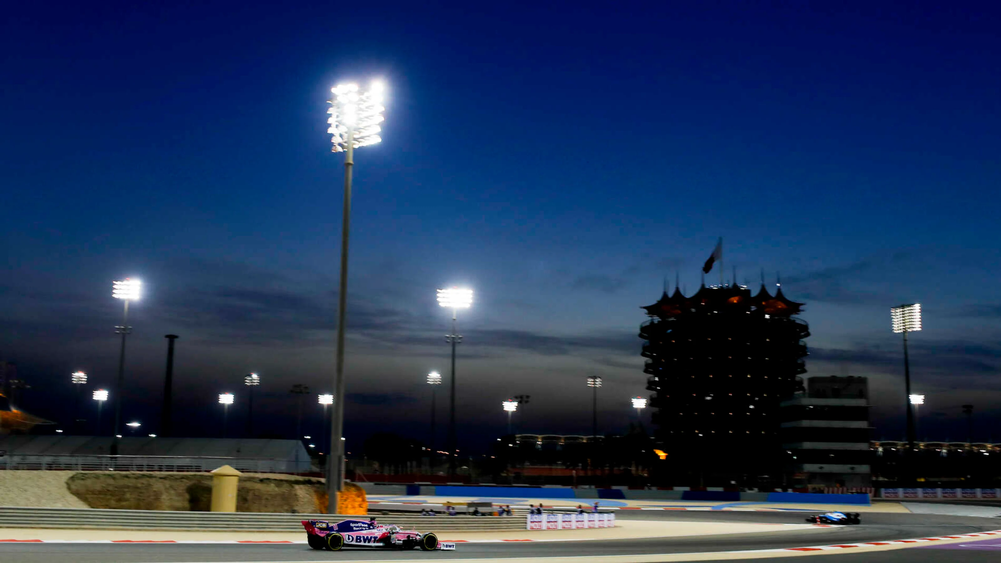 BAHRAIN INTERNATIONAL CIRCUIT, BAHRAIN - MARCH 29: Sergio Perez, Racing Point RP19 during the