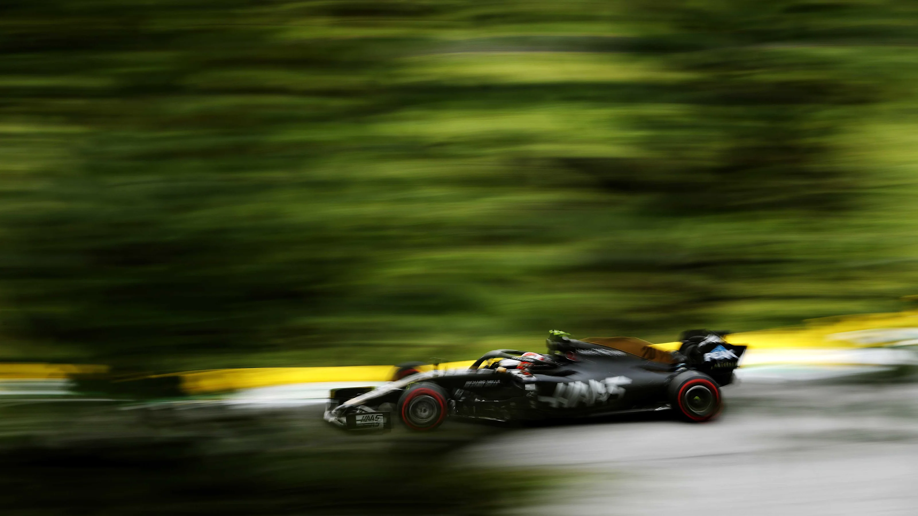 SAO PAULO, BRAZIL - NOVEMBER 15: Kevin Magnussen of Denmark driving the (20) Haas F1 Team VF-19