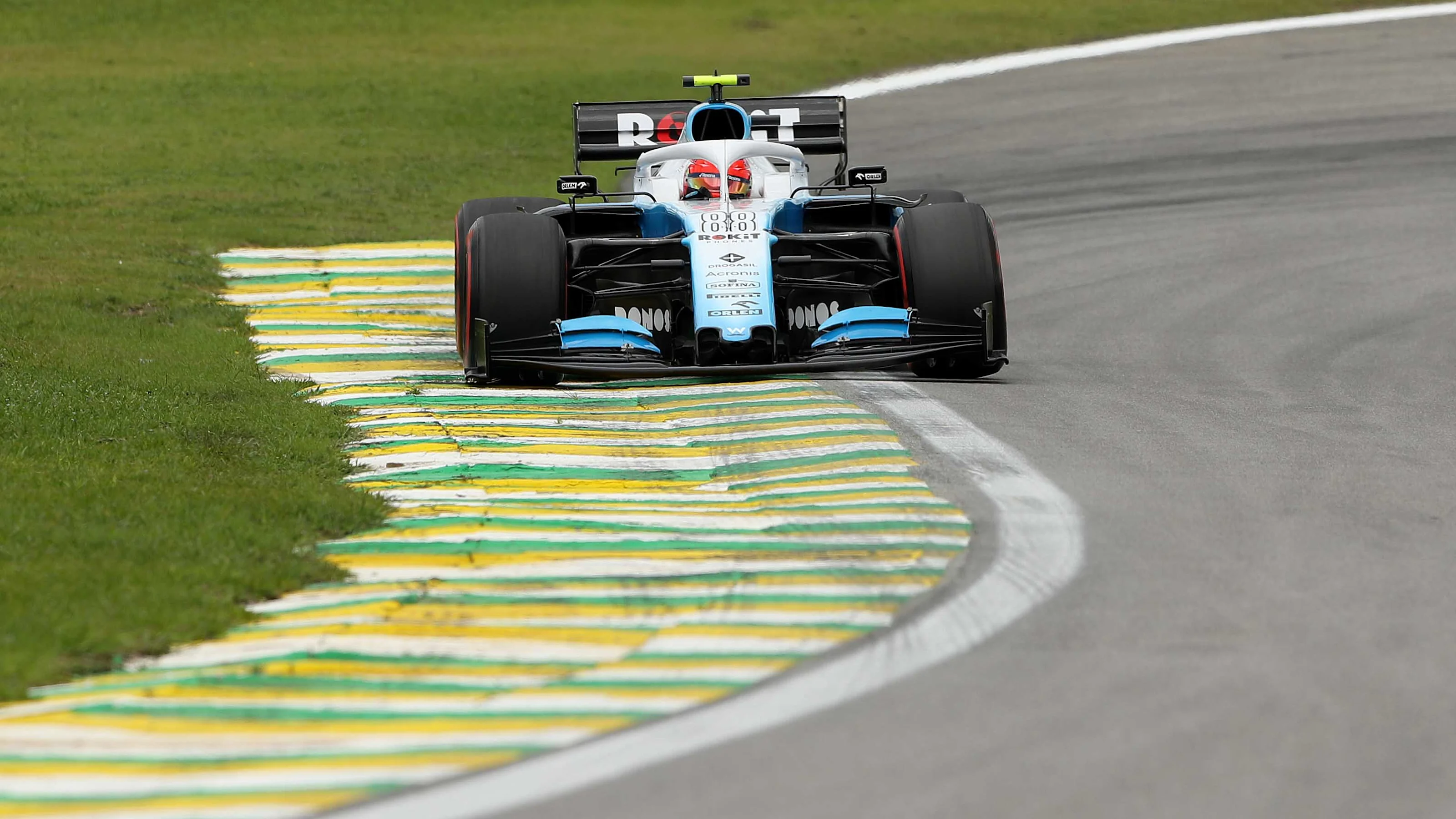 SAO PAULO, BRAZIL - NOVEMBER 16: Robert Kubica of Poland driving the (88) Rokit Williams Racing