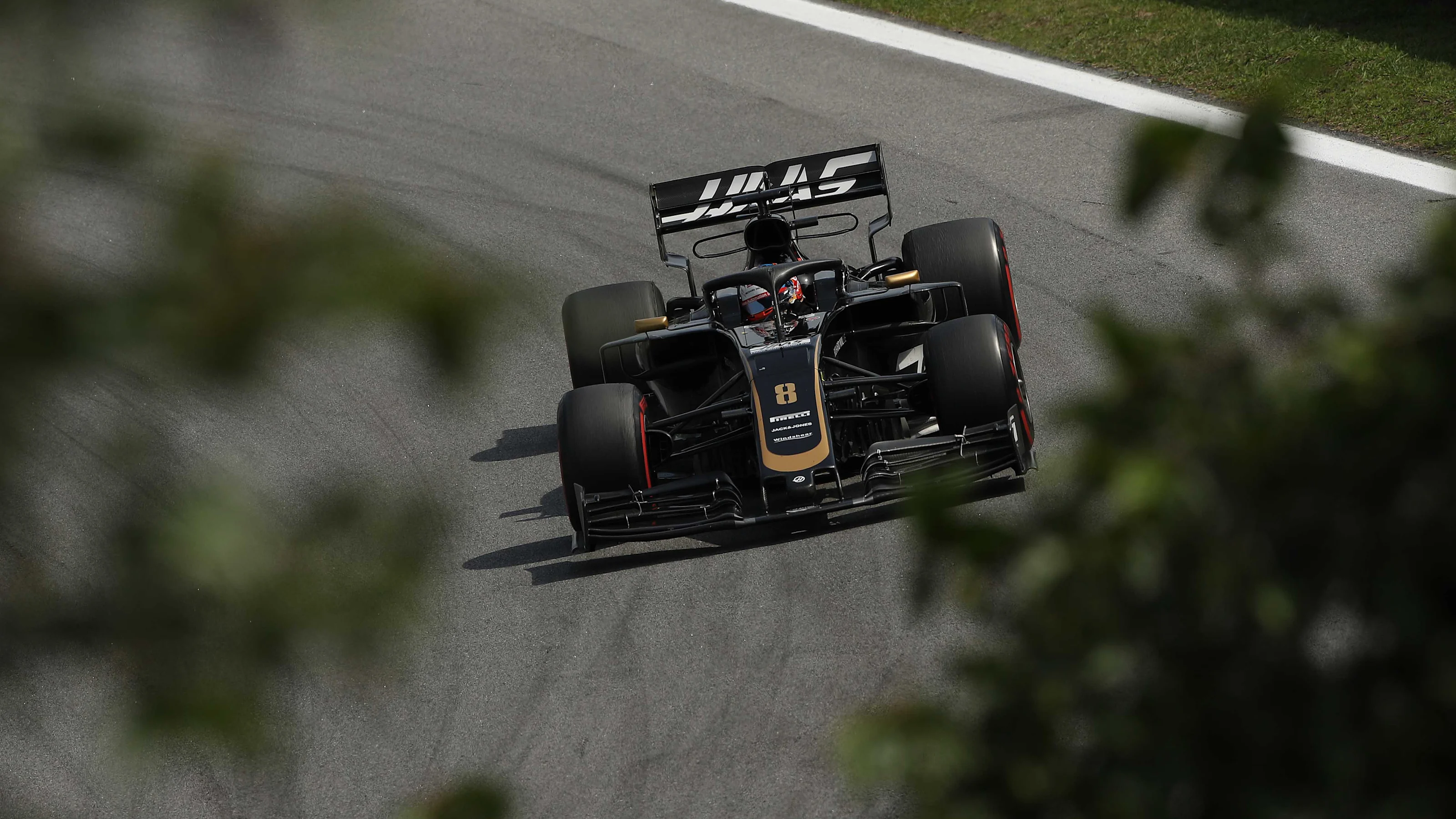 SAO PAULO, BRAZIL - NOVEMBER 17: Romain Grosjean of France driving the (8) Haas F1 Team VF-19