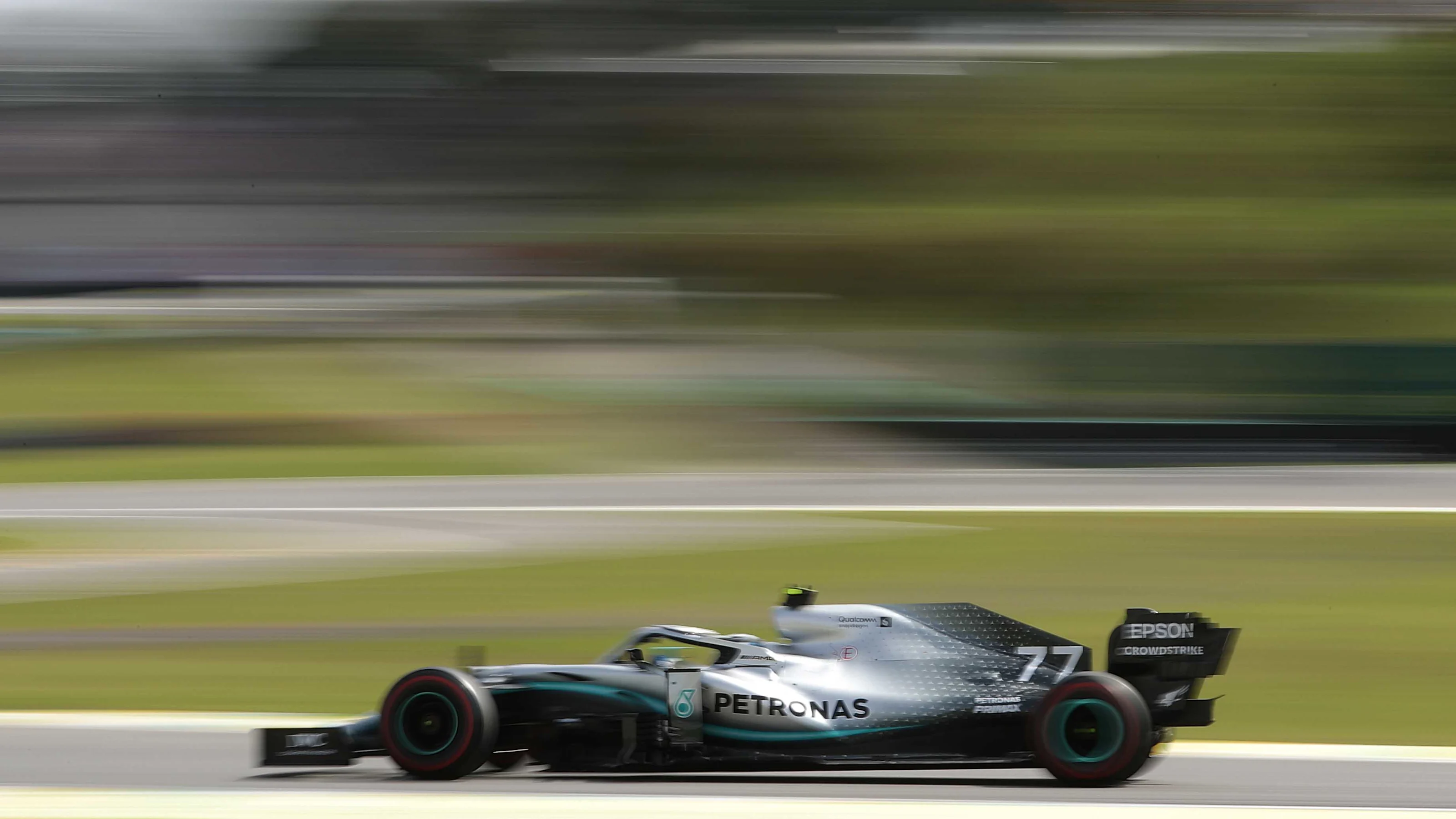 SAO PAULO, BRAZIL - NOVEMBER 17: Valtteri Bottas driving the (77) Mercedes AMG Petronas F1 Team