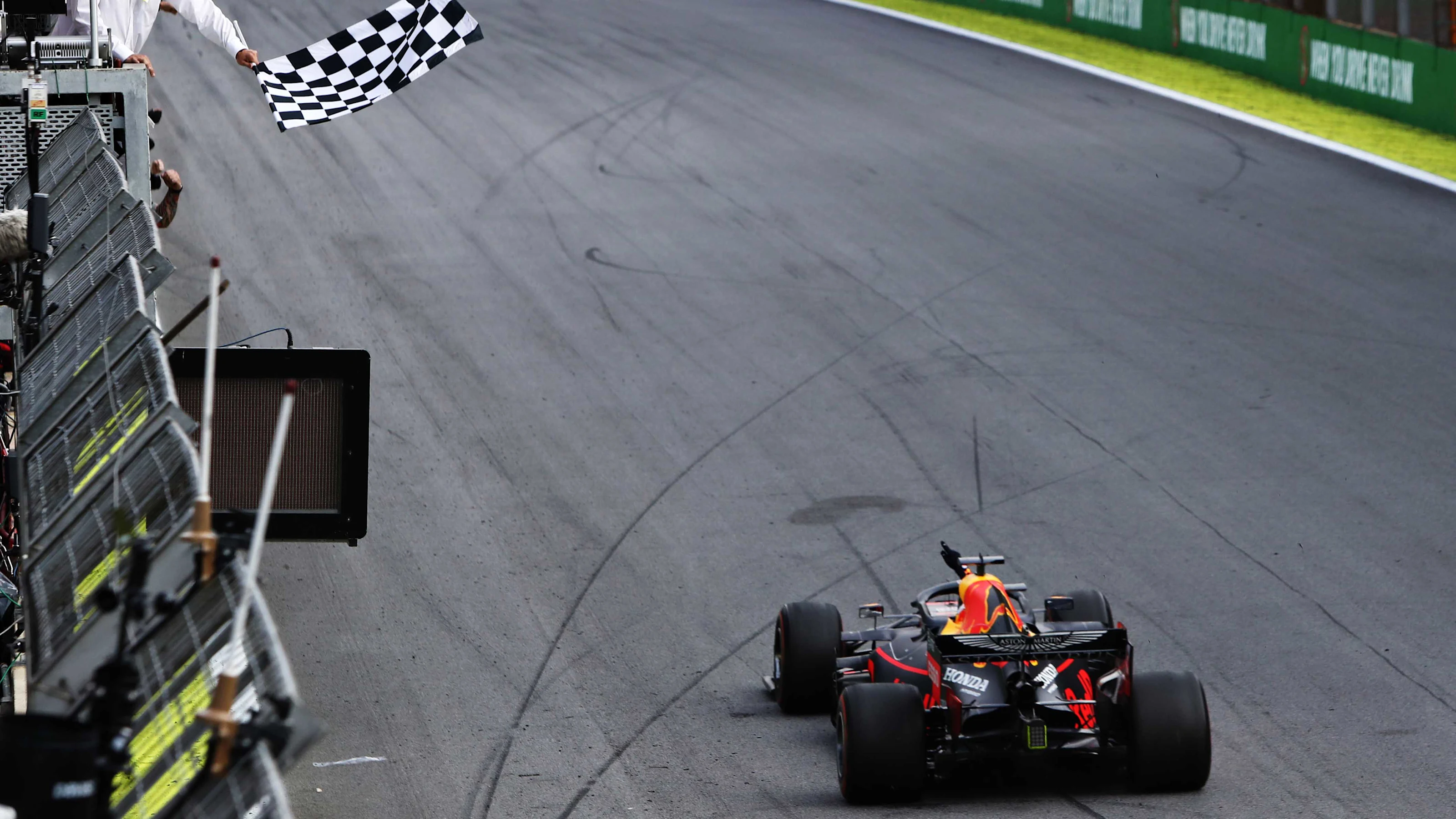 SAO PAULO, BRAZIL - NOVEMBER 17: Race winner Max Verstappen of the Netherlands driving the (33)