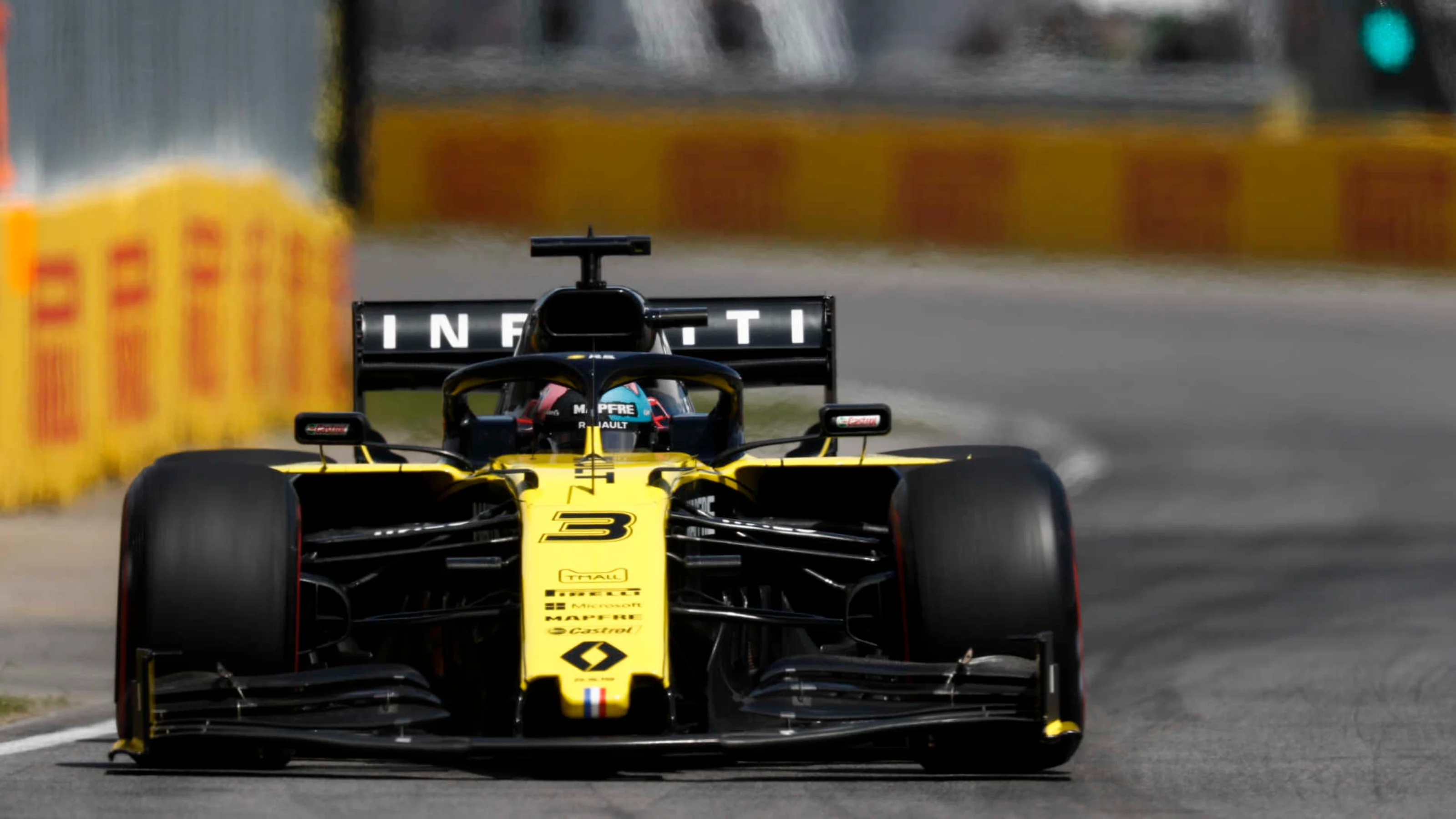 CIRCUIT GILLES-VILLENEUVE, CANADA - JUNE 08: Daniel Ricciardo, Renault R.S.19 during the Canadian