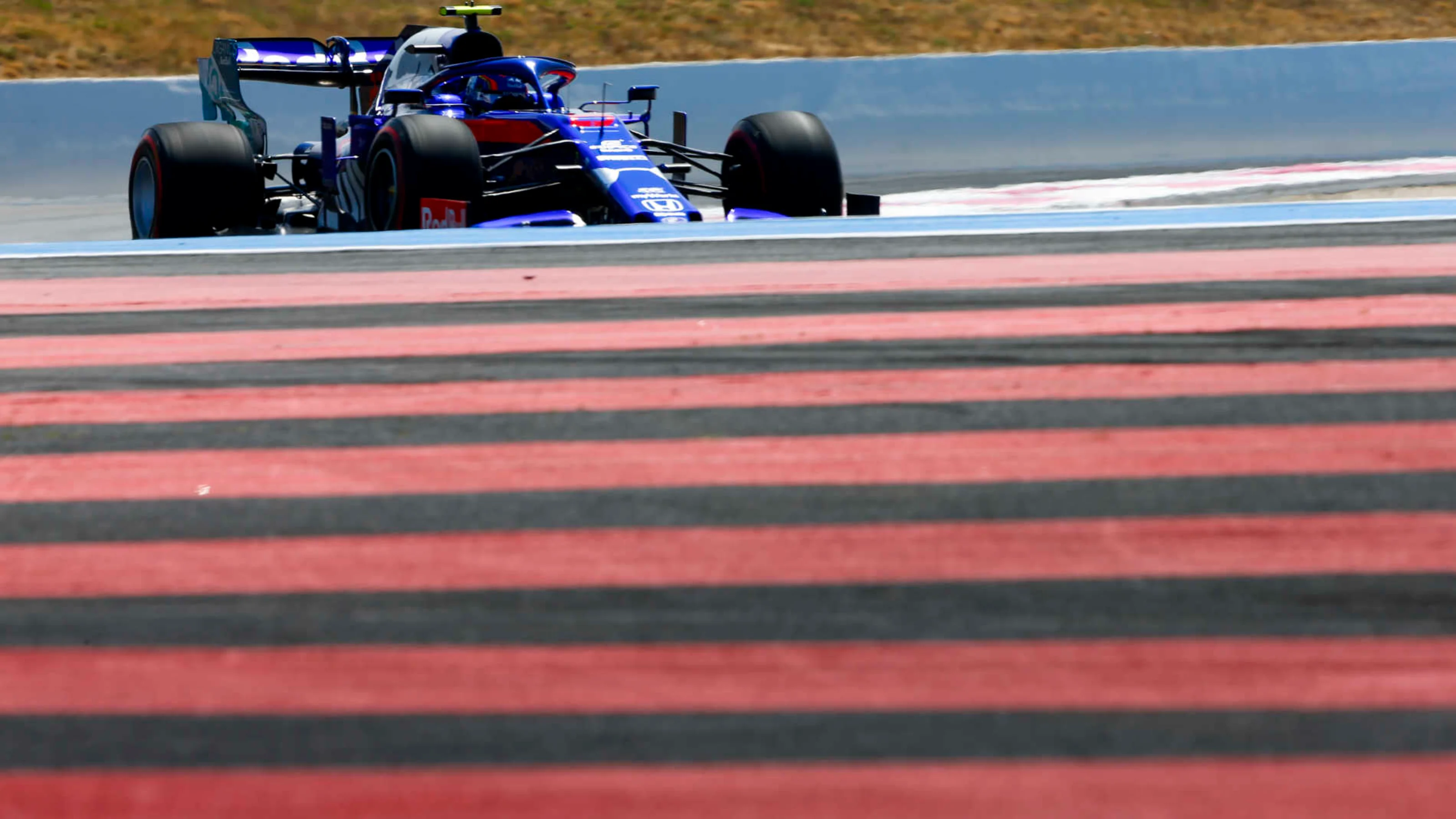 CIRCUIT PAUL RICARD, FRANCE - JUNE 21: Alexander Albon, Toro Rosso STR14 during the French GP at