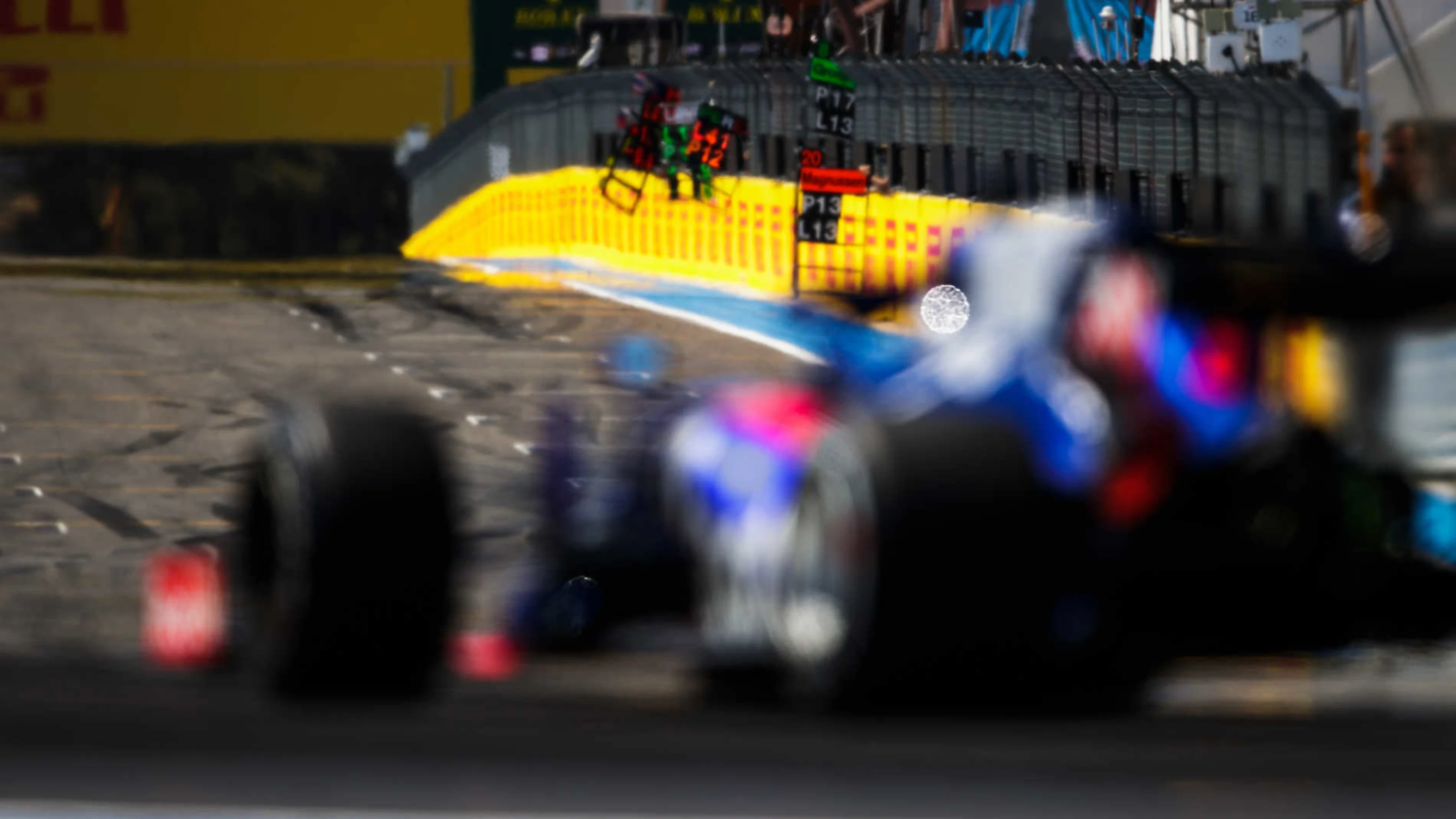CIRCUIT PAUL RICARD, FRANCE - JUNE 23: Daniil Kvyat, Toro Rosso STR14, approaches his pit board