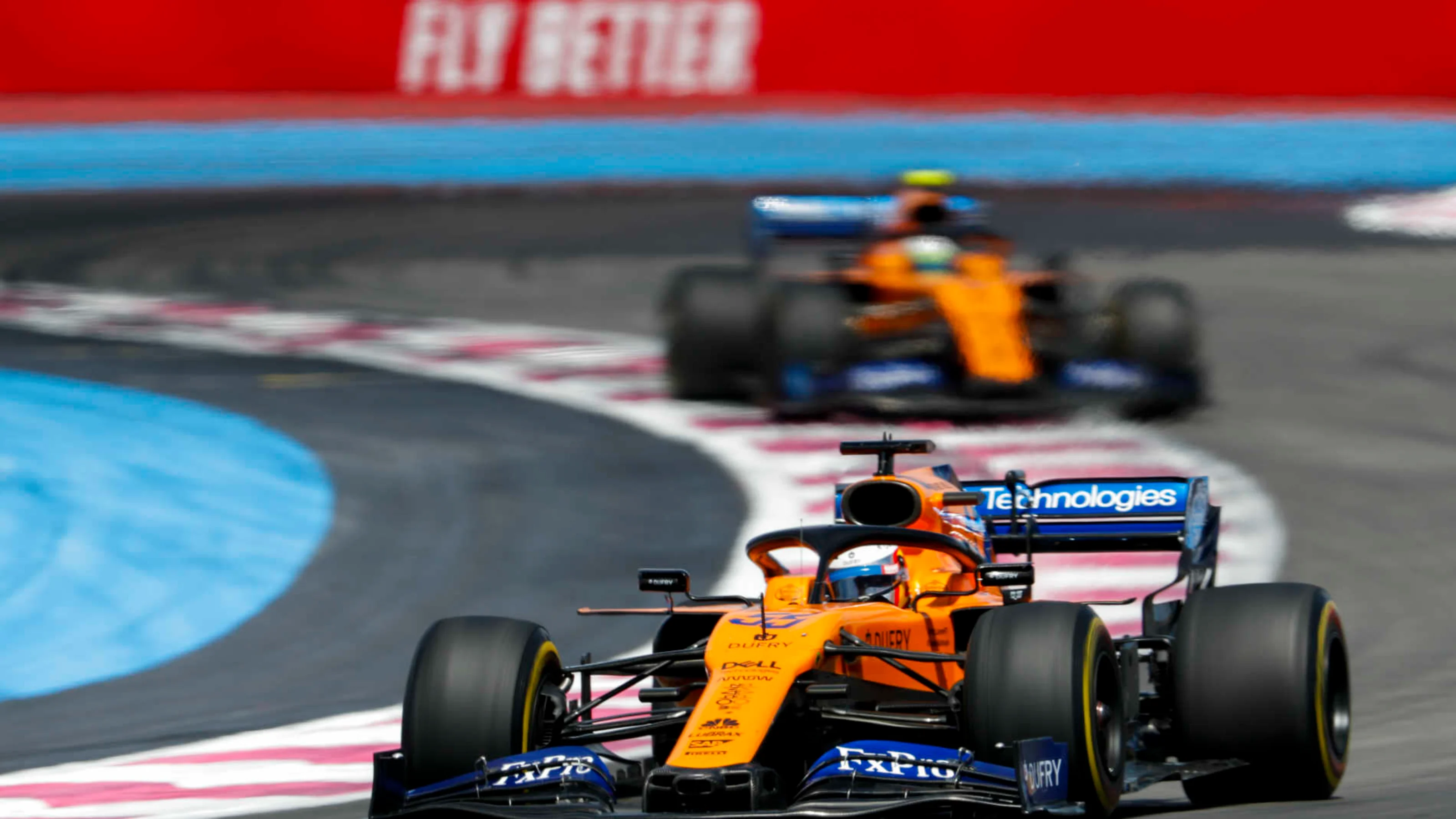CIRCUIT PAUL RICARD, FRANCE - JUNE 23: Carlos Sainz Jr., McLaren MCL34, leads Lando Norris, McLaren