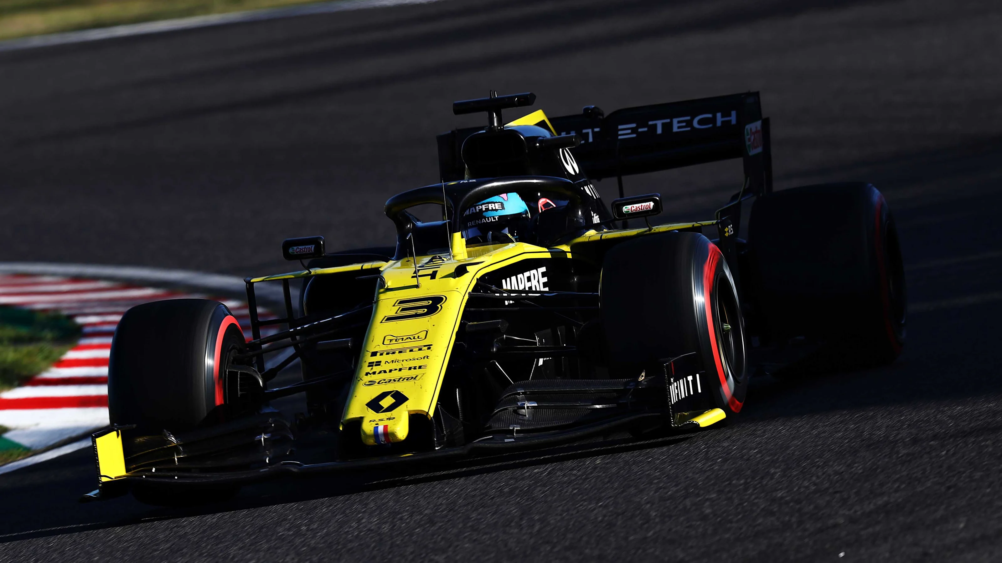 SUZUKA, JAPAN - OCTOBER 13: Daniel Ricciardo of Australia driving the (3) Renault Sport Formula One
