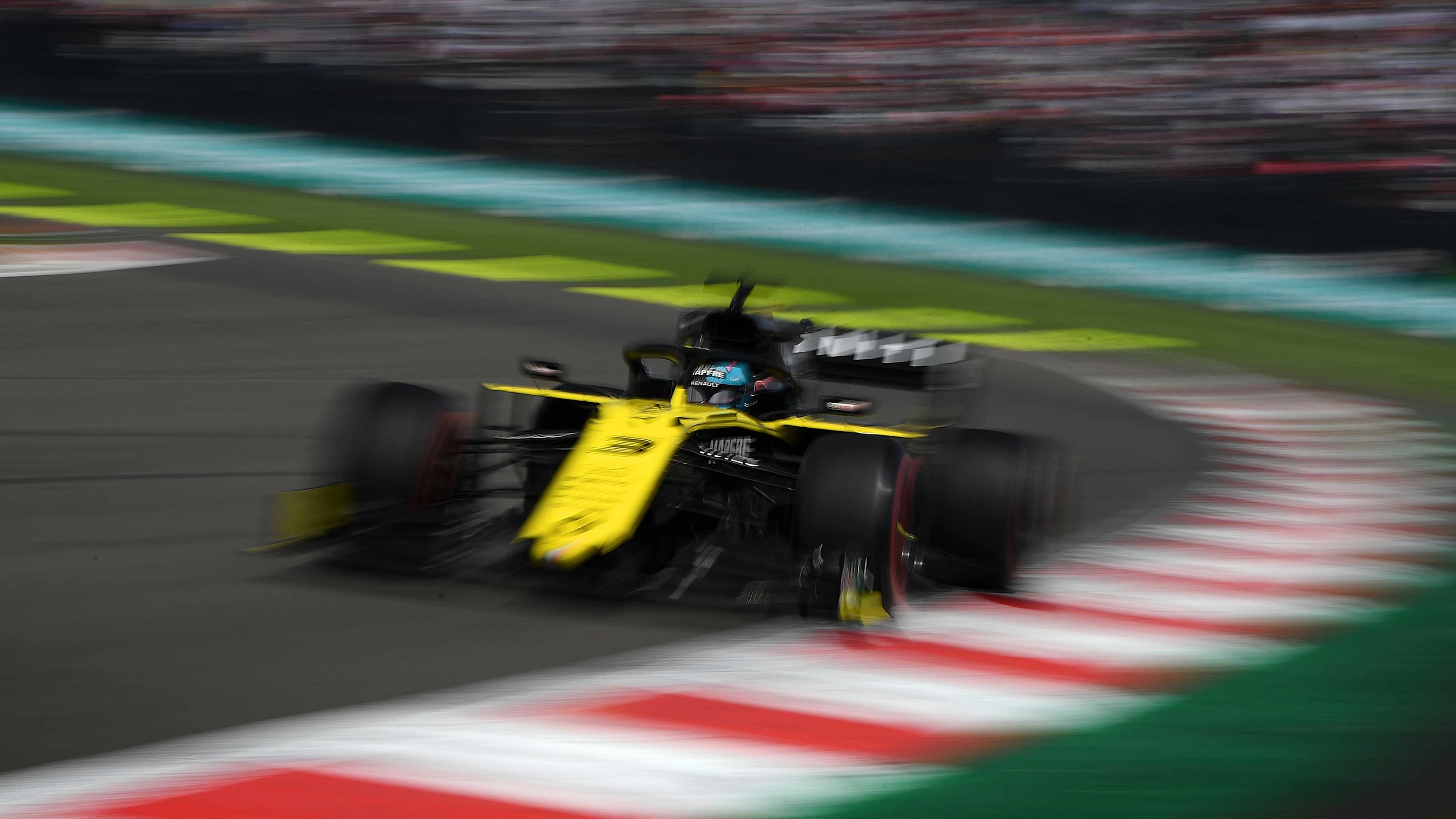 MEXICO CITY, MEXICO - OCTOBER 26: Daniel Ricciardo of Australia driving the (3) Renault Sport