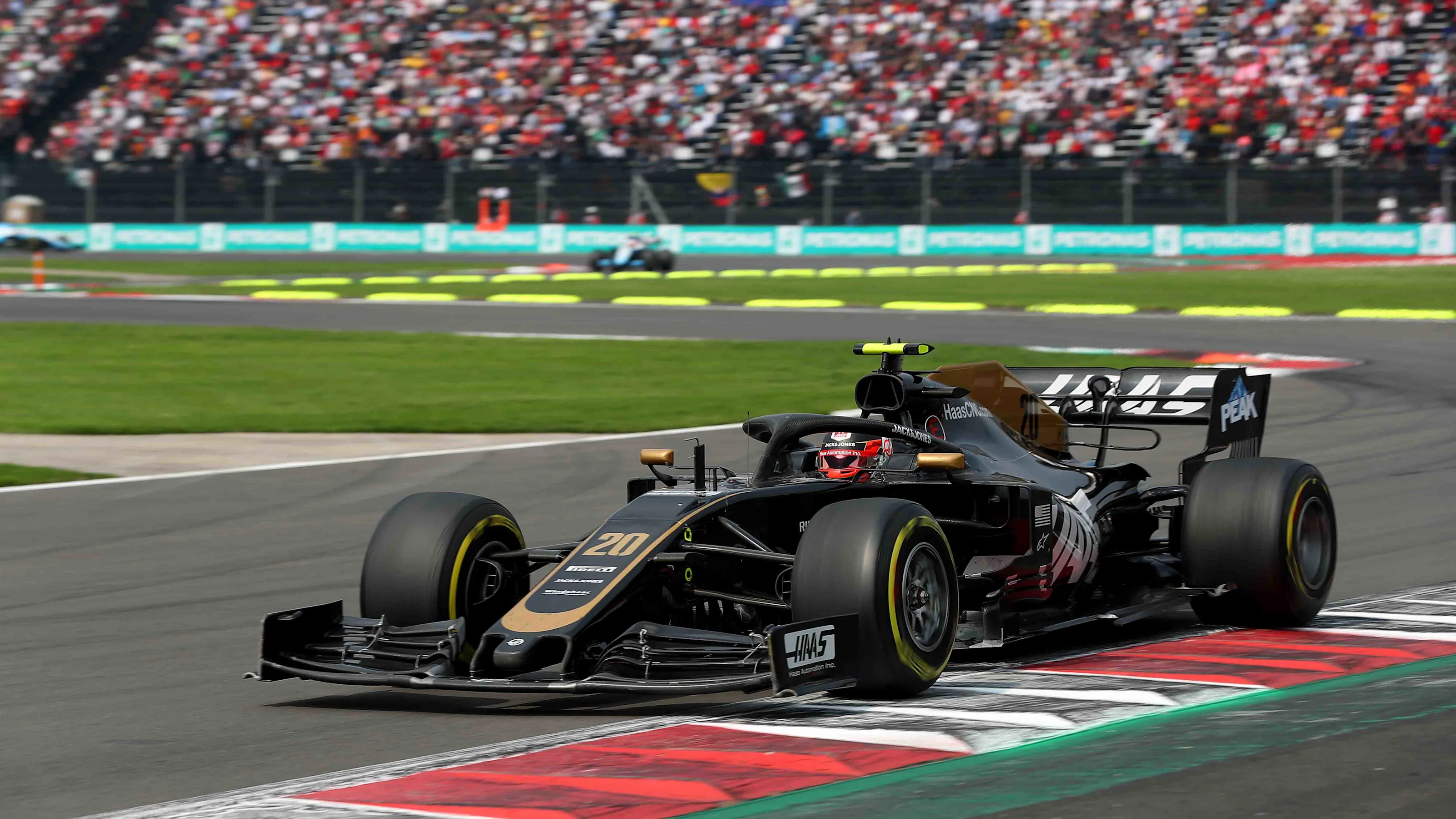 MEXICO CITY, MEXICO - OCTOBER 27: Kevin Magnussen of Denmark driving the (20) Haas F1 Team VF-19