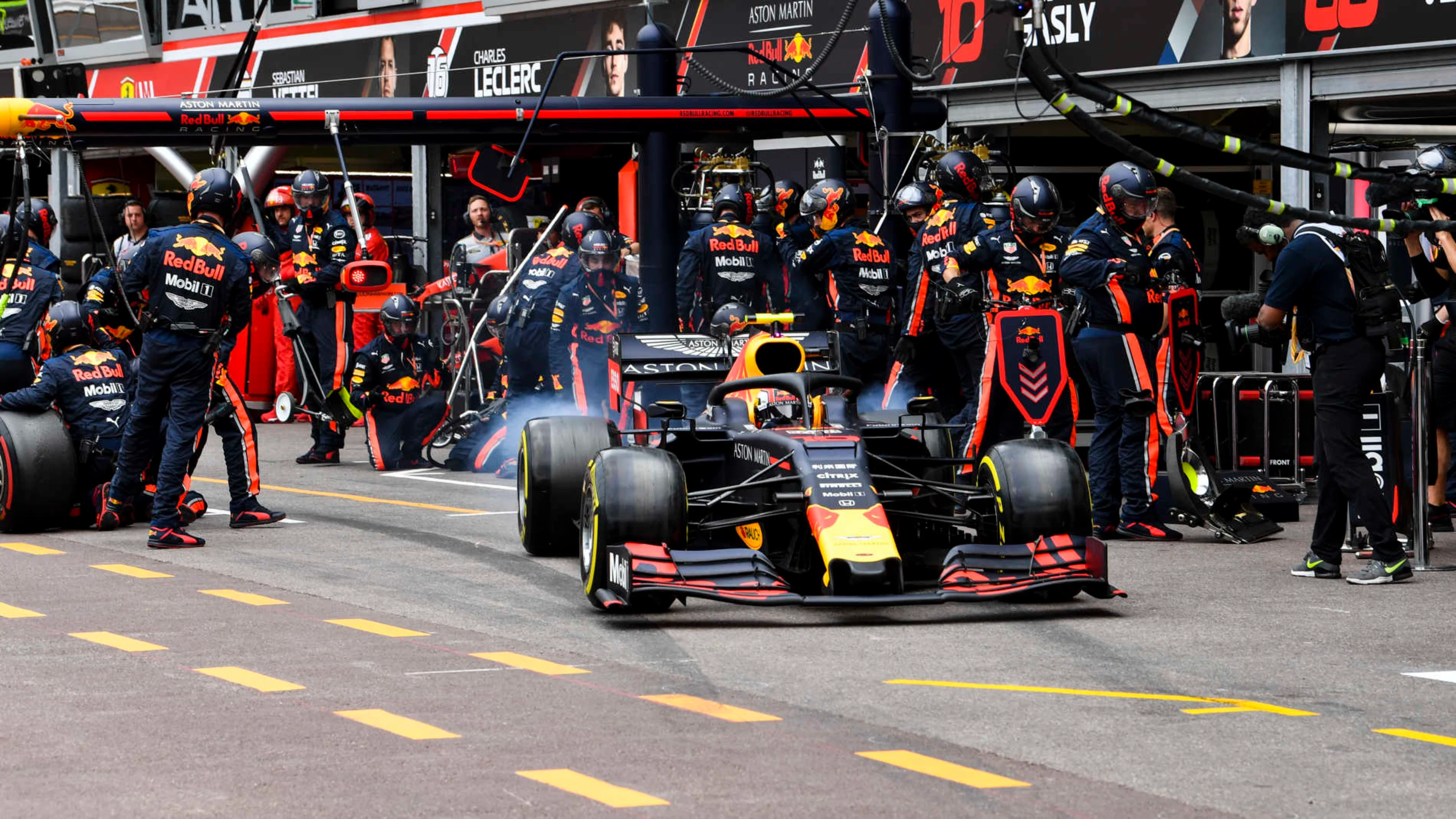 MONTE CARLO, MONACO - MAY 26: Max Verstappen, Red Bull Racing RB15 wheel spins after his pit stop
