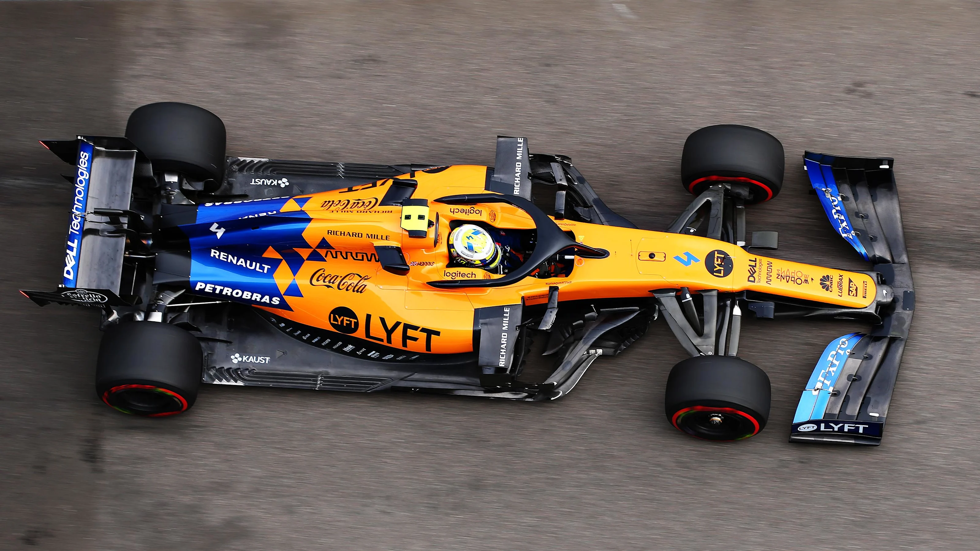 SOCHI, RUSSIA - SEPTEMBER 27: Lando Norris of Great Britain driving the (4) McLaren F1 Team MCL34