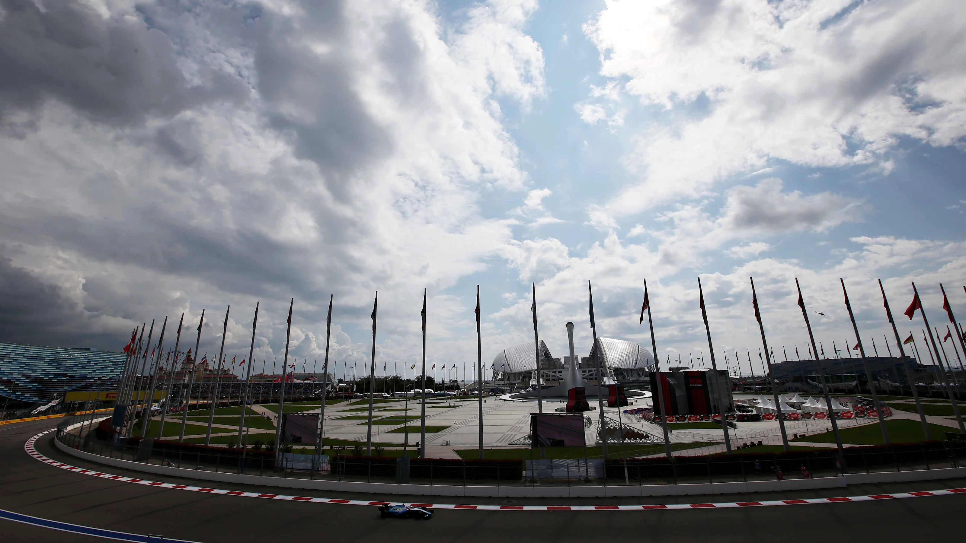 SOCHI, RUSSIA - SEPTEMBER 28: George Russell of Great Britain driving the (63) Rokit Williams