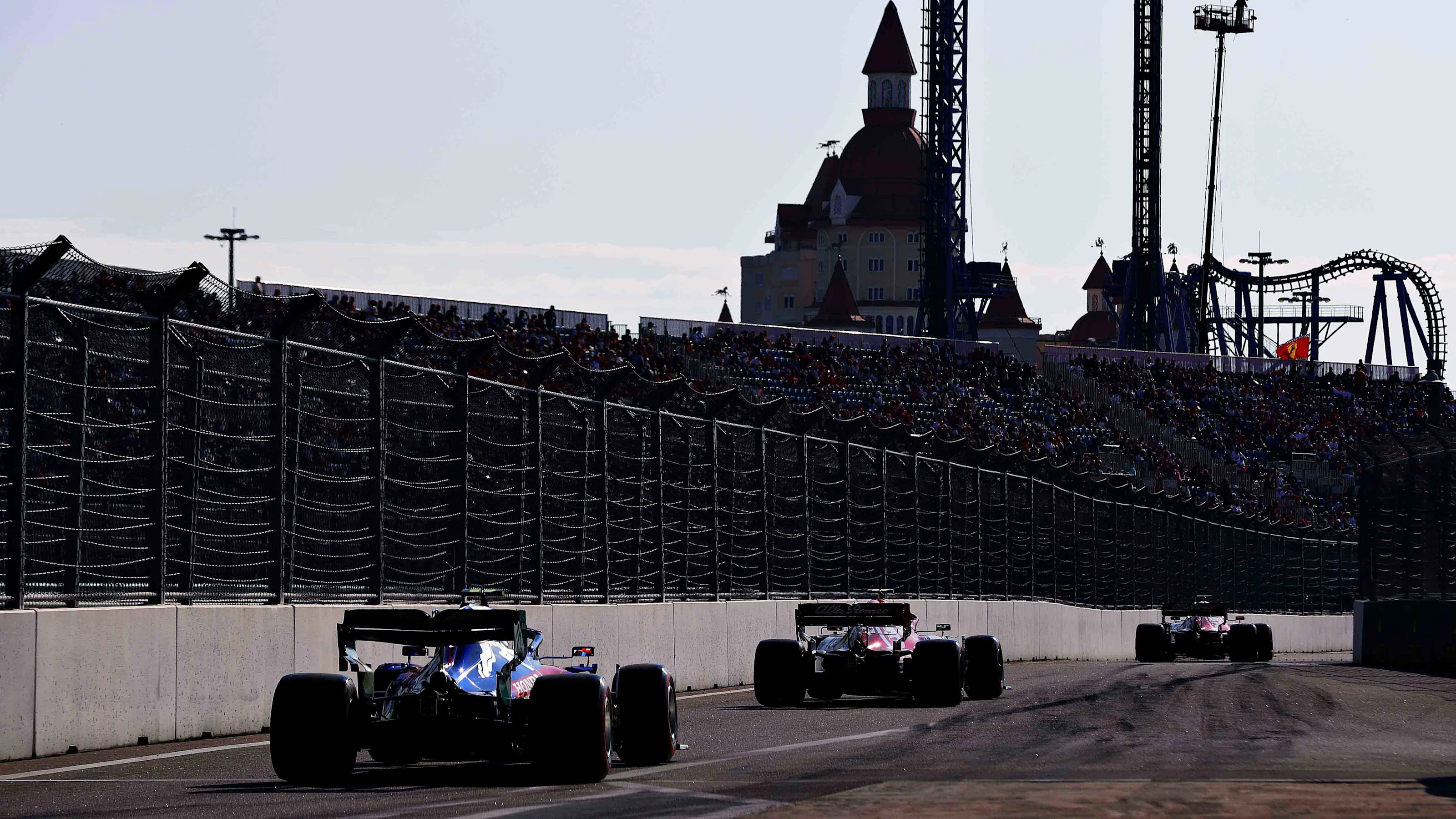 SOCHI, RUSSIA - SEPTEMBER 28: Pierre Gasly of France driving the (10) Scuderia Toro Rosso STR14