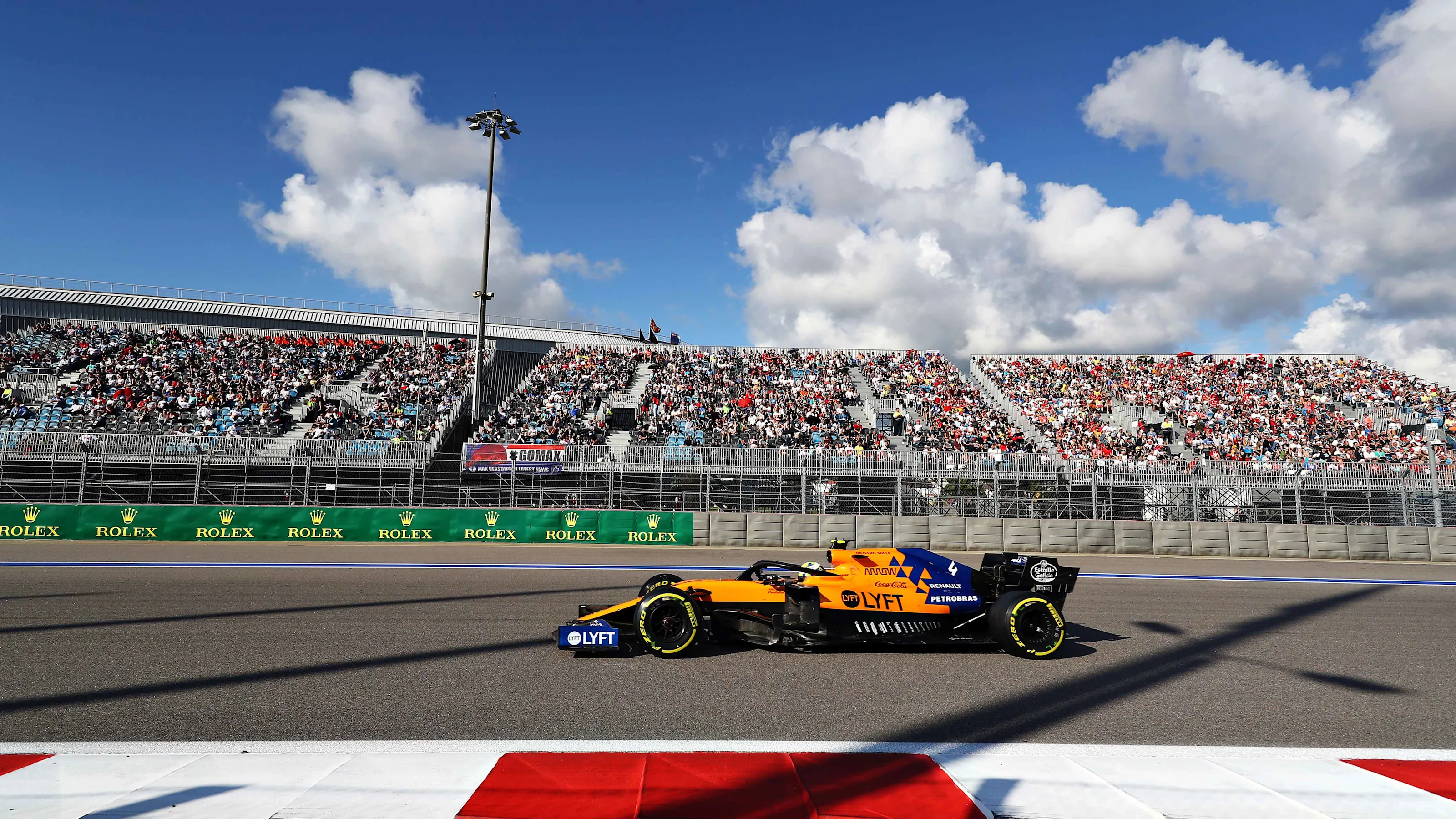 SOCHI, RUSSIA - SEPTEMBER 29: Lando Norris of Great Britain driving the (4) McLaren F1 Team MCL34