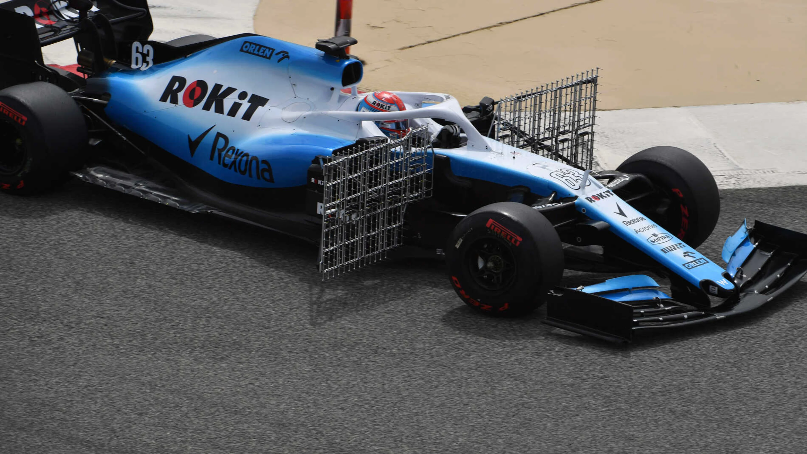 BAHRAIN INTERNATIONAL CIRCUIT, BAHRAIN - APRIL 02: George Russell, Williams Racing FW42 during the