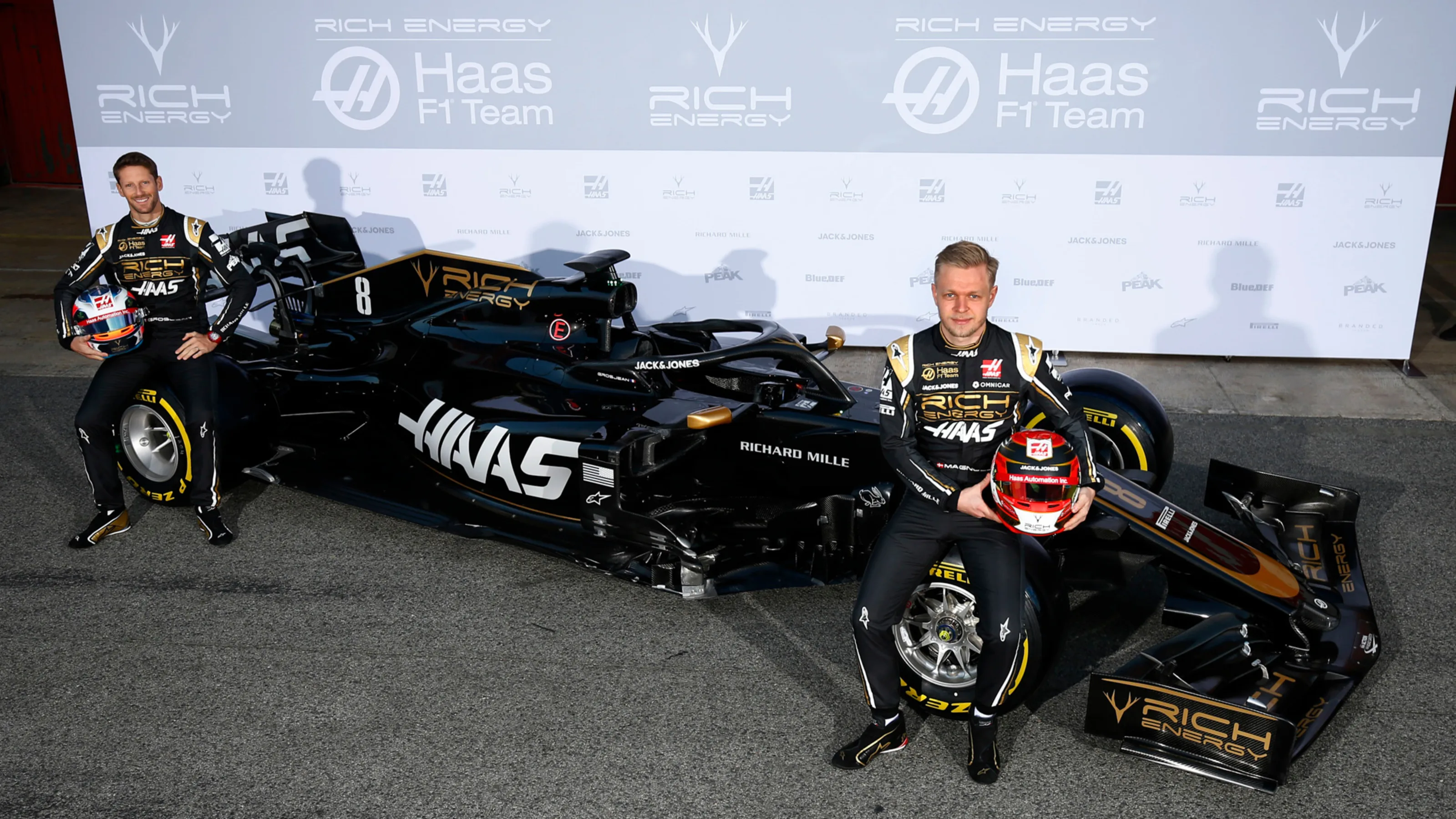 CIRCUIT DE BARCELONA-CATALUNYA, SPAIN - FEBRUARY 18: Romain Grosjean, Haas F1 Team and Kevin